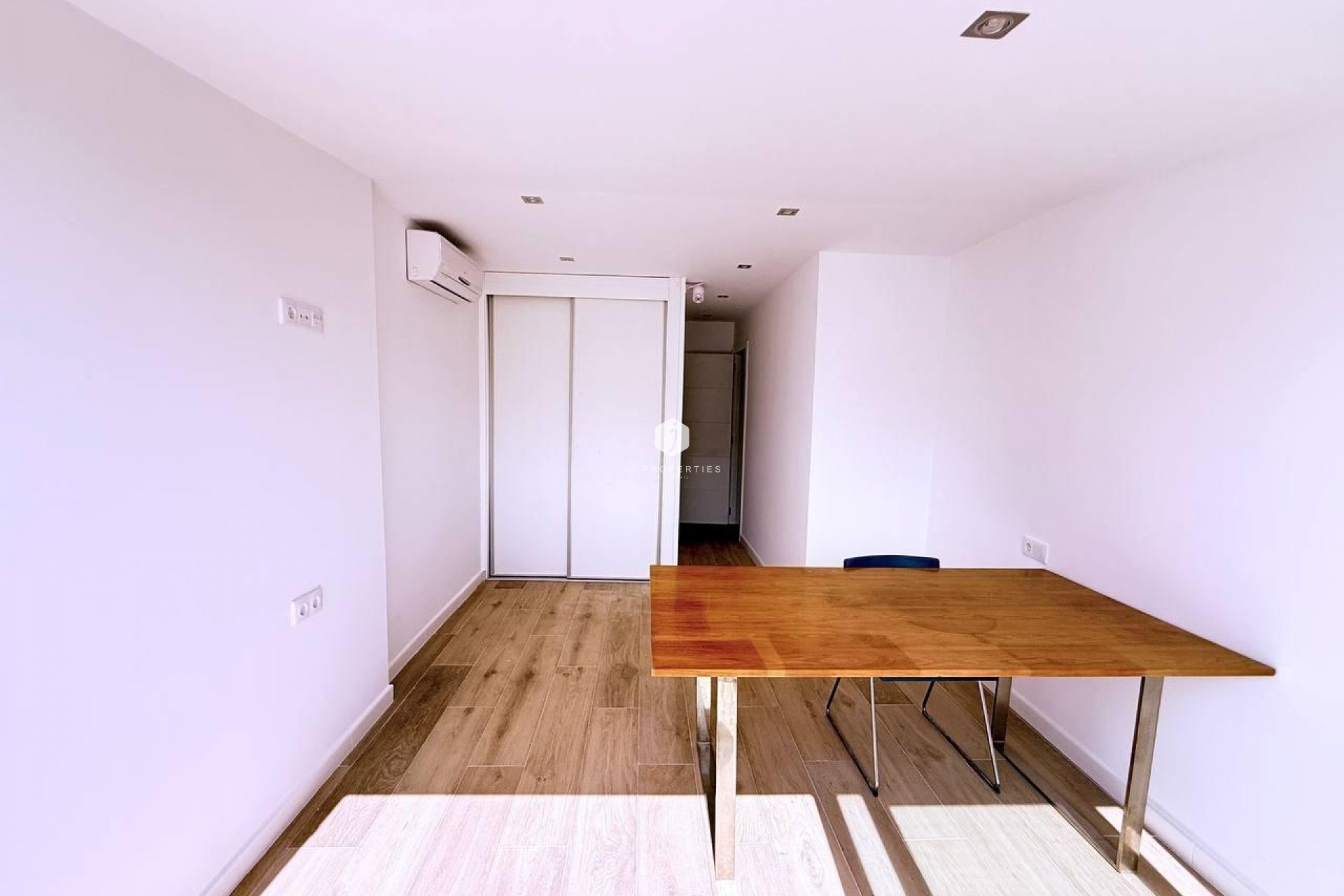 Resale - Chalet -
Orihuela Costa - Las Filipinas