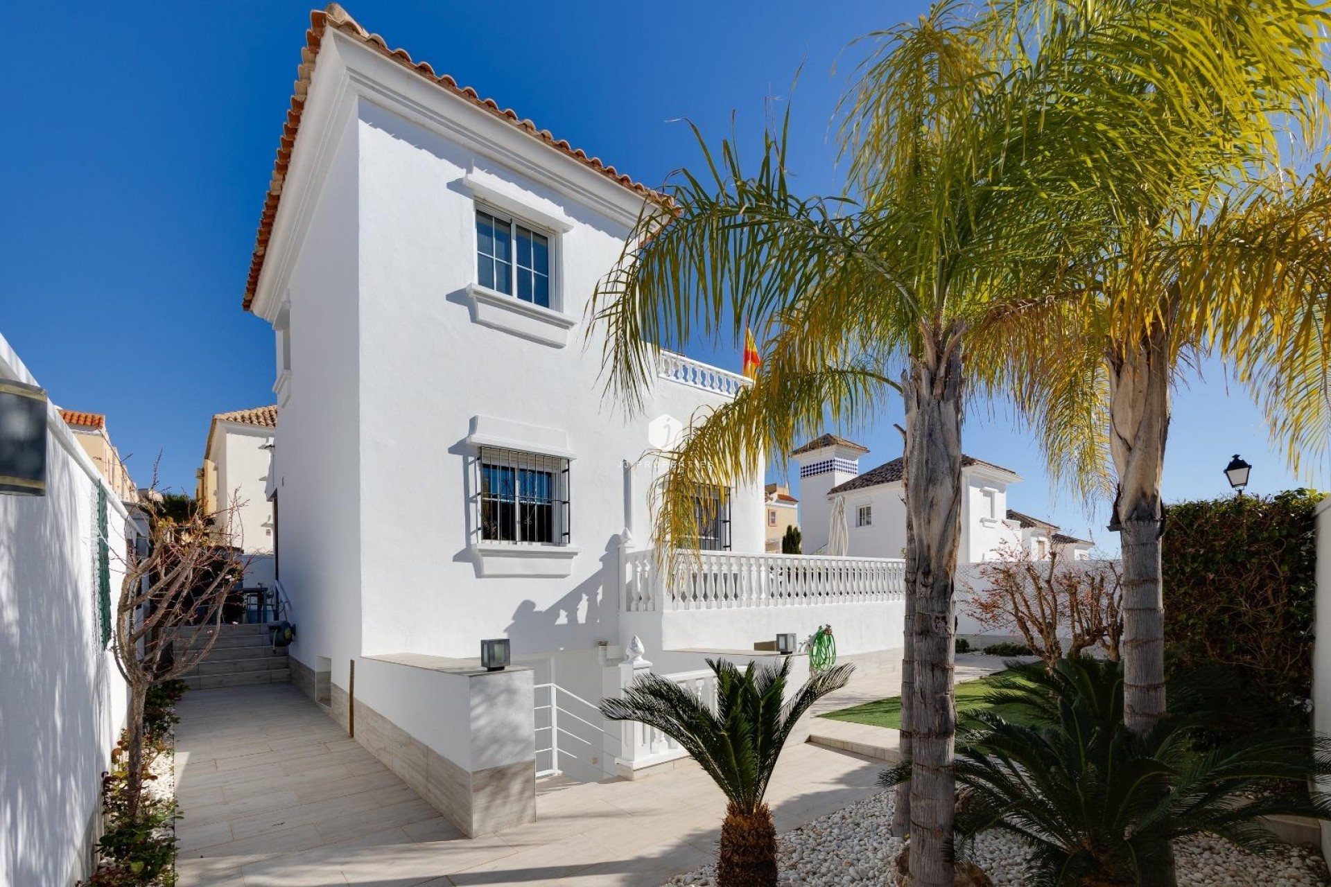 Resale - Chalet -
Orihuela Costa - Las Filipinas