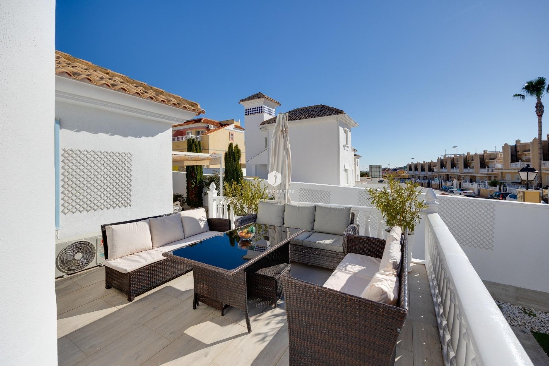 Resale - Chalet -
Orihuela Costa - Las Filipinas