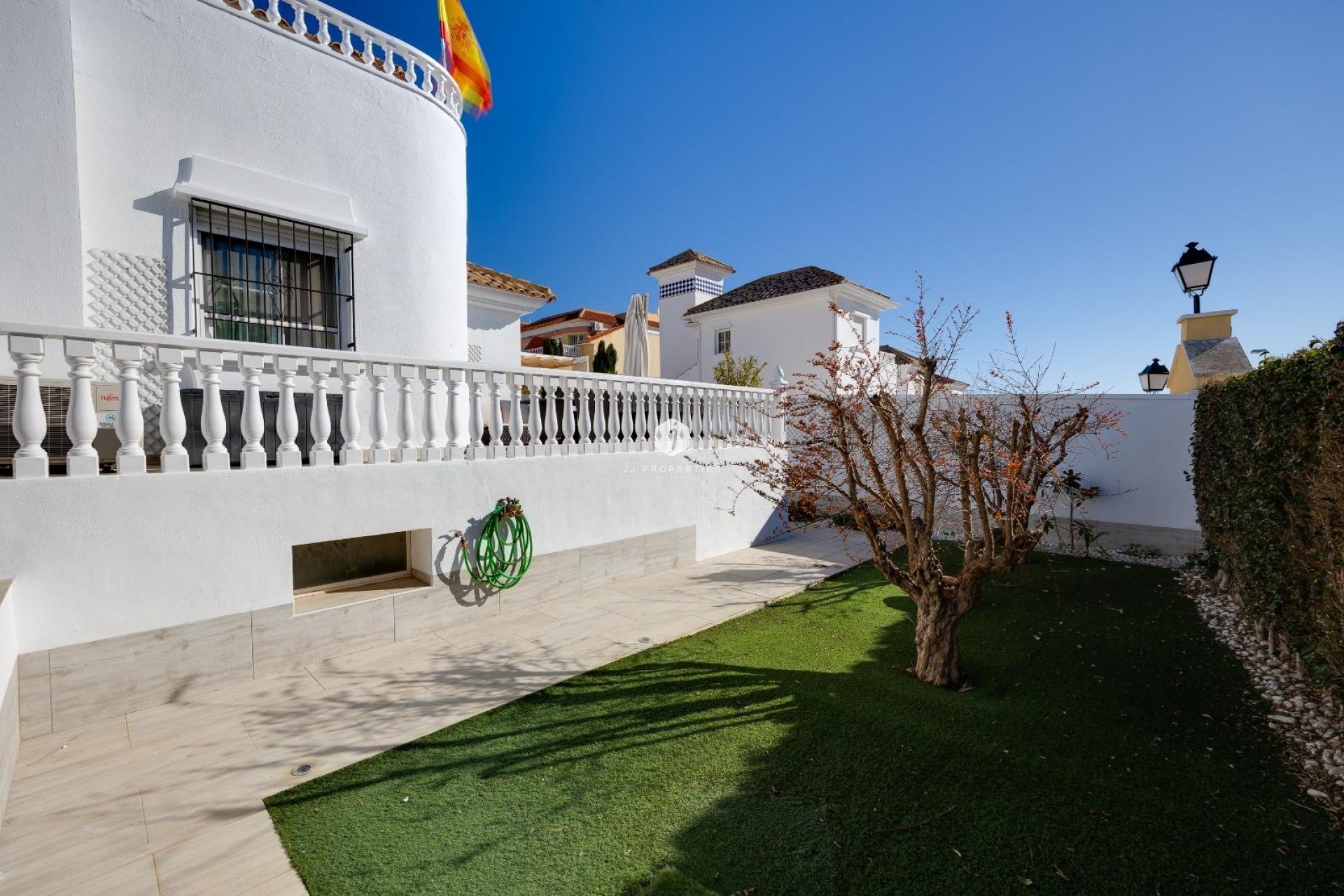 Resale - Chalet -
Orihuela Costa - Las Filipinas
