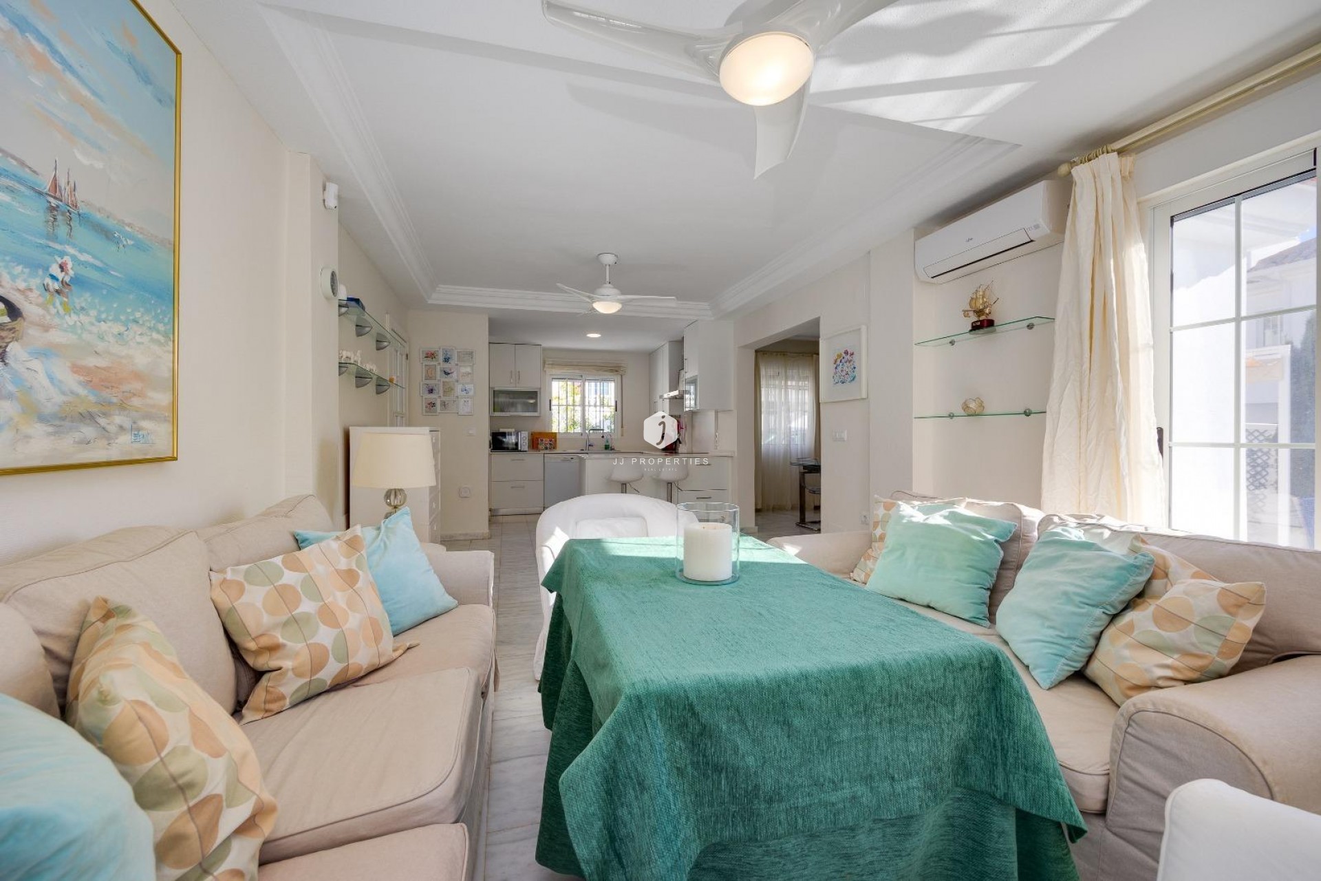 Resale - Chalet -
Orihuela Costa - Las Filipinas