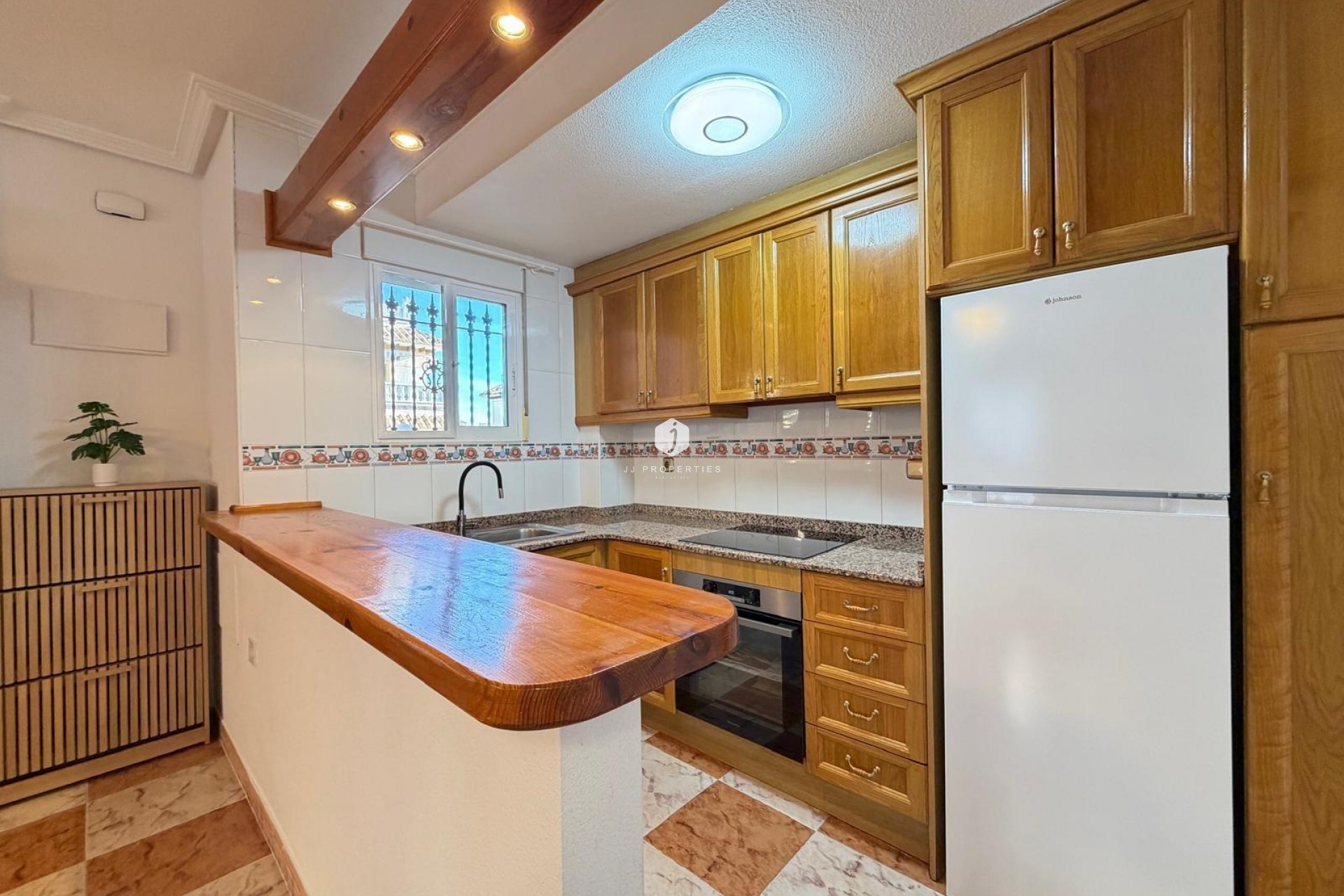 Resale - Chalet -
Orihuela Costa - Las Filipinas
