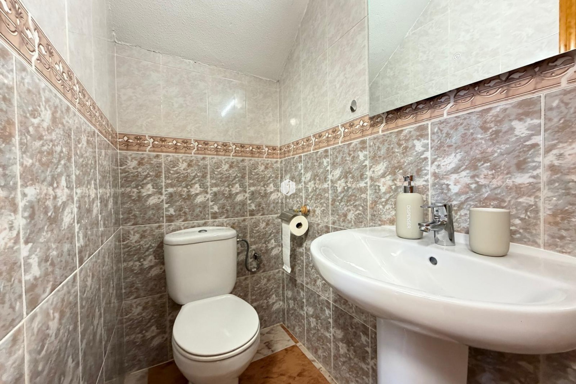 Resale - Chalet -
Orihuela Costa - Las Filipinas