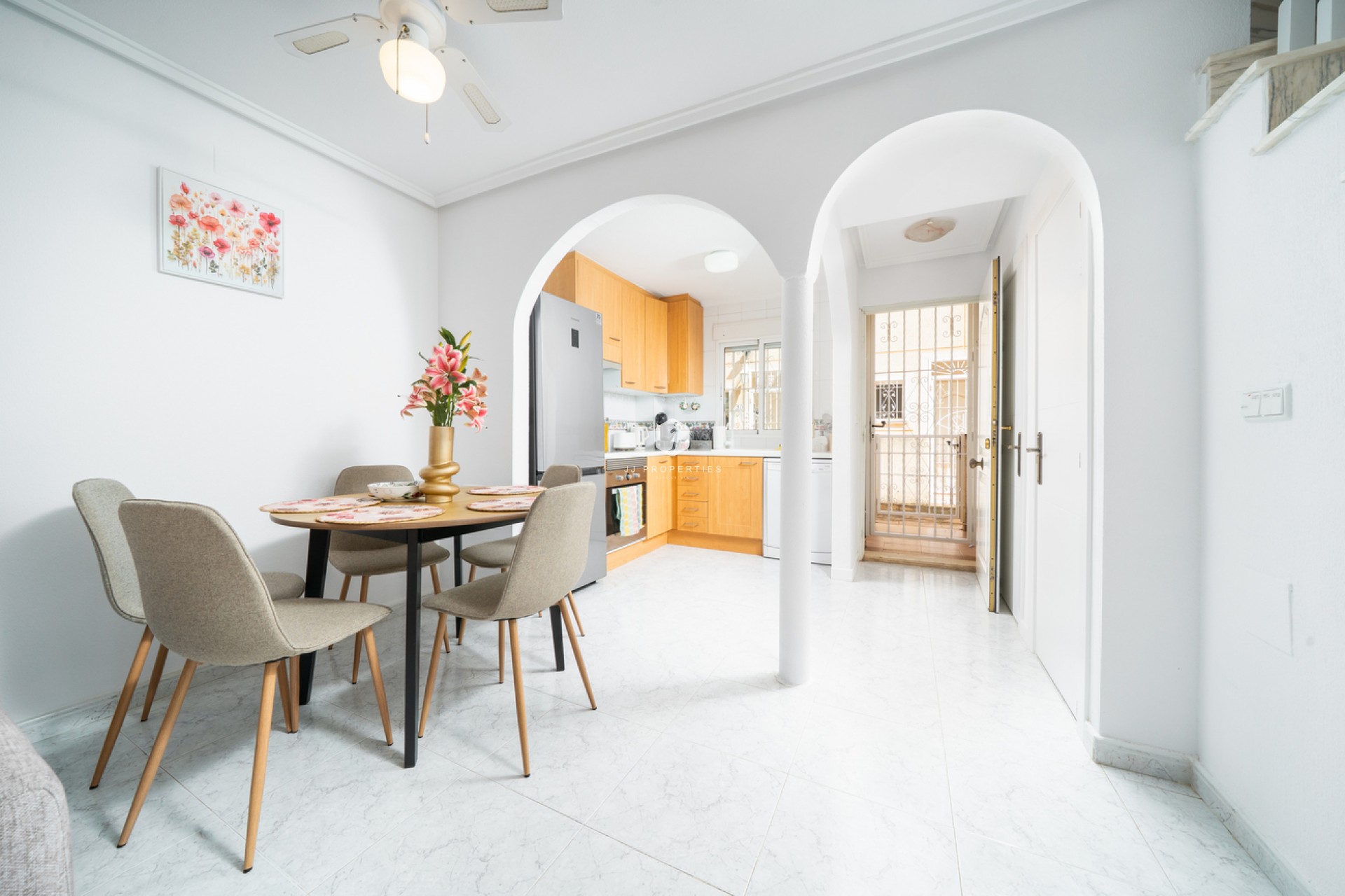 Resale - Chalet -
Orihuela Costa - Los Almendros - La Florida