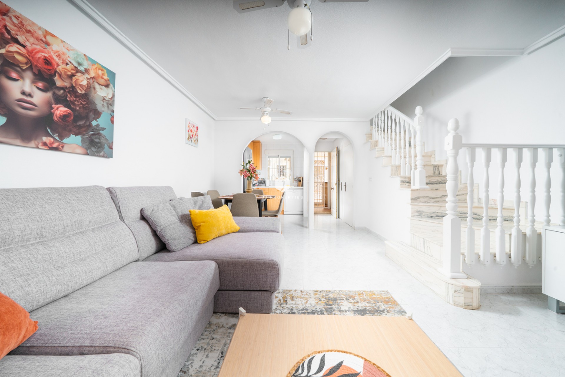 Resale - Chalet -
Orihuela Costa - Los Almendros - La Florida