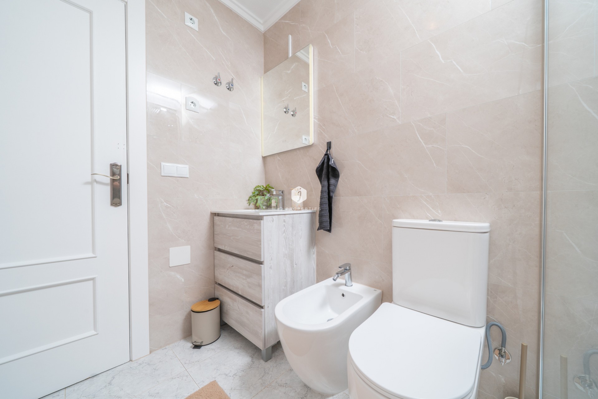 Resale - Chalet -
Orihuela Costa - Los Almendros - La Florida