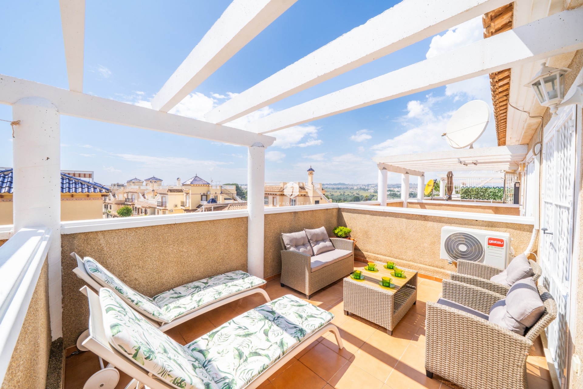 Resale - Chalet -
Orihuela Costa - Los Almendros - La Florida