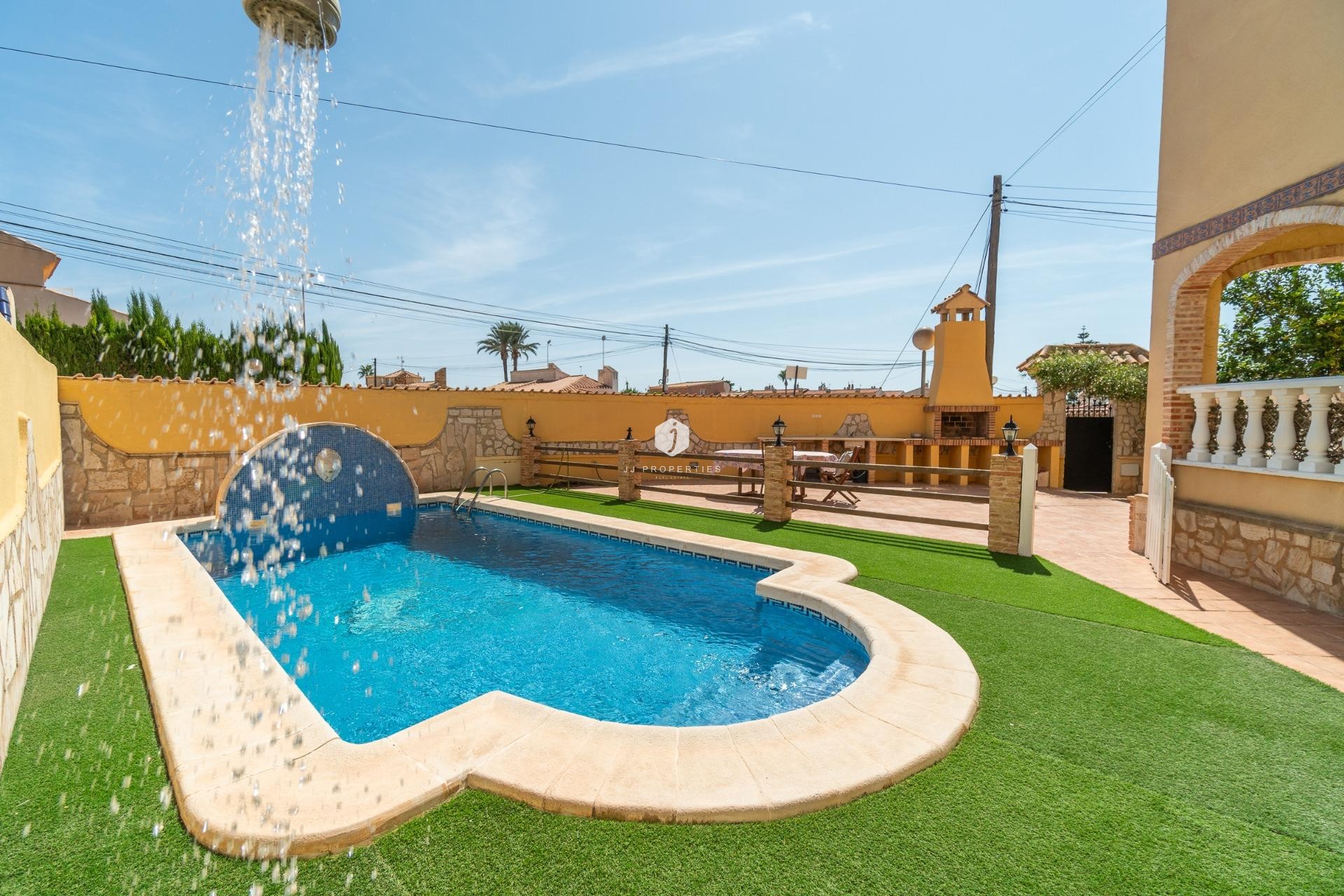 Resale - Chalet -
Orihuela Costa - Los Almendros-la Florida