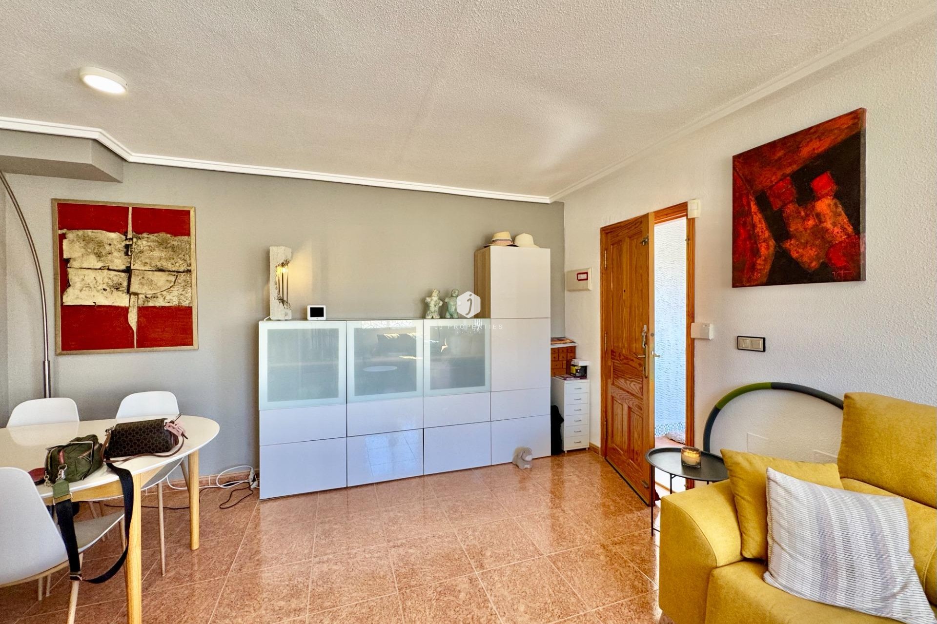 Resale - Chalet -
Orihuela Costa - Los Altos