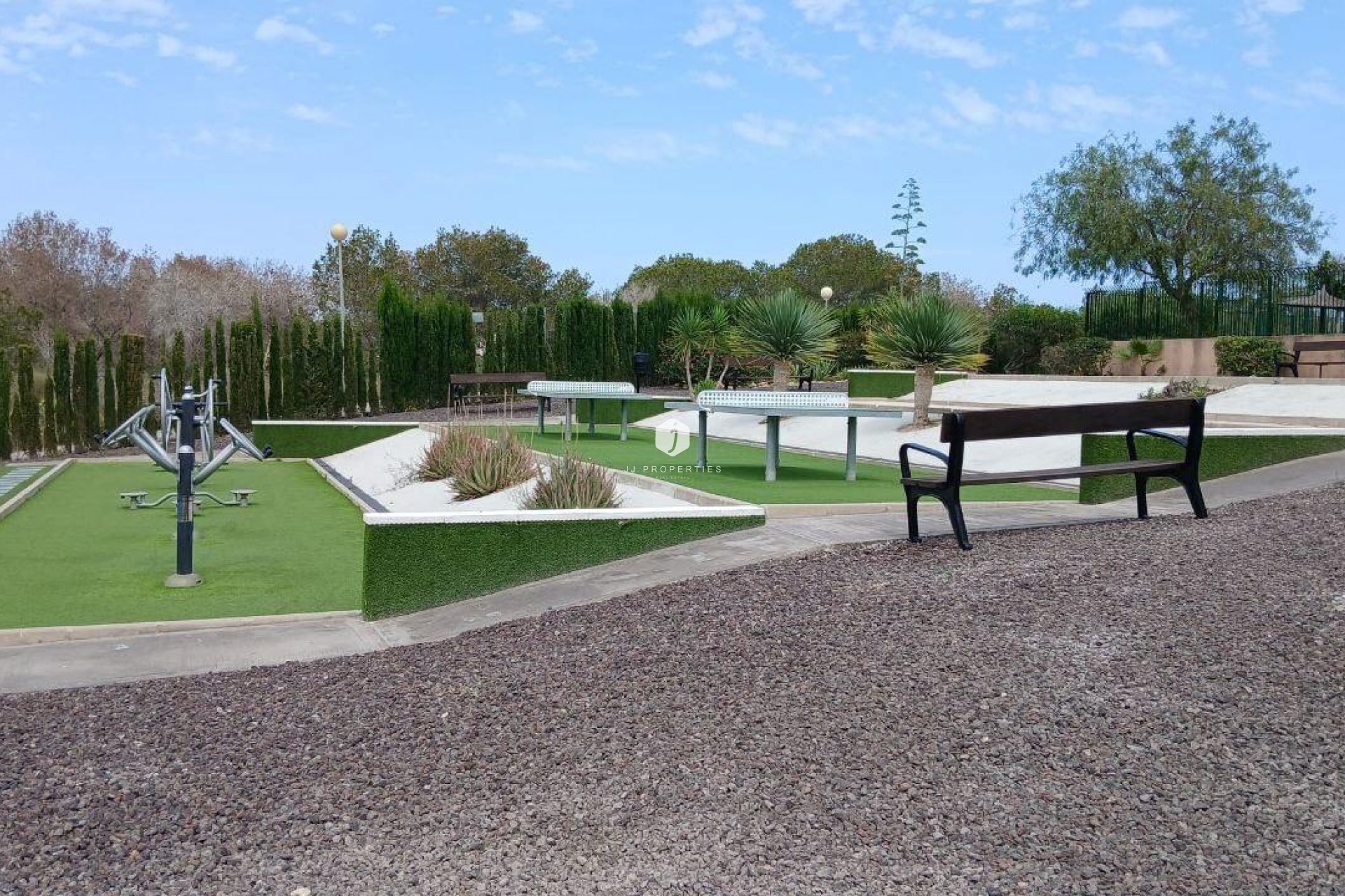 Resale - Chalet -
Orihuela Costa - Los Altos