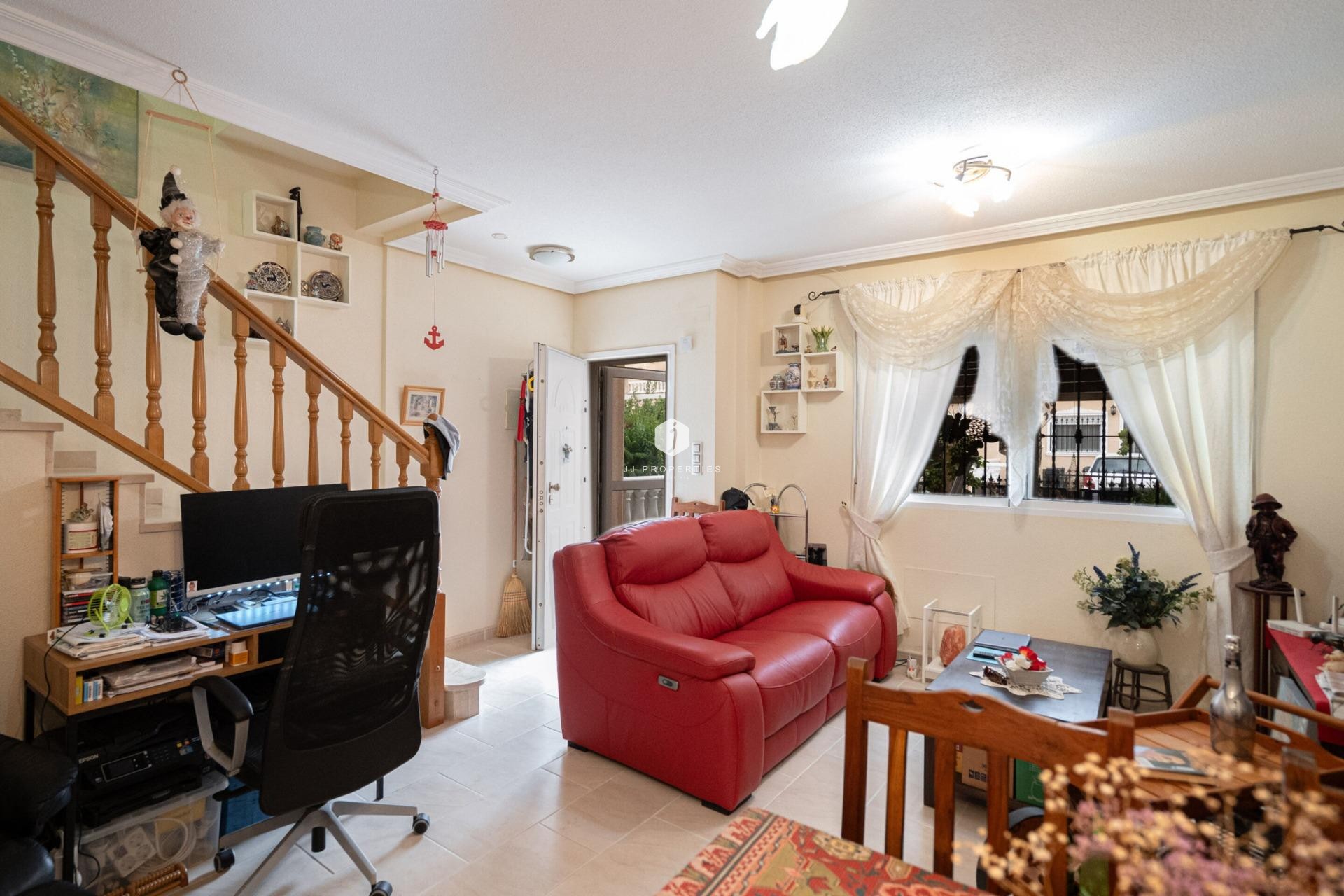 Resale - Chalet -
Orihuela Costa - Los Dolses