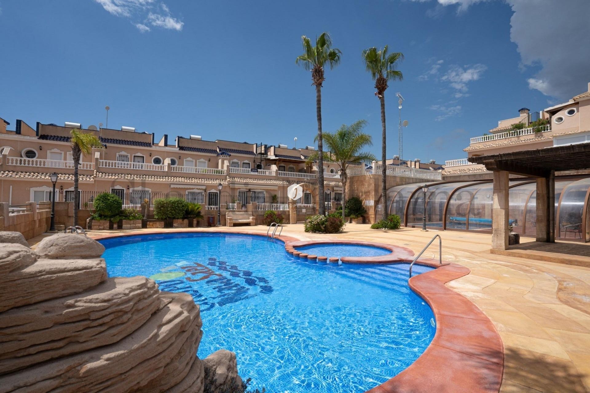 Resale - Chalet -
Orihuela Costa - Los Dolses