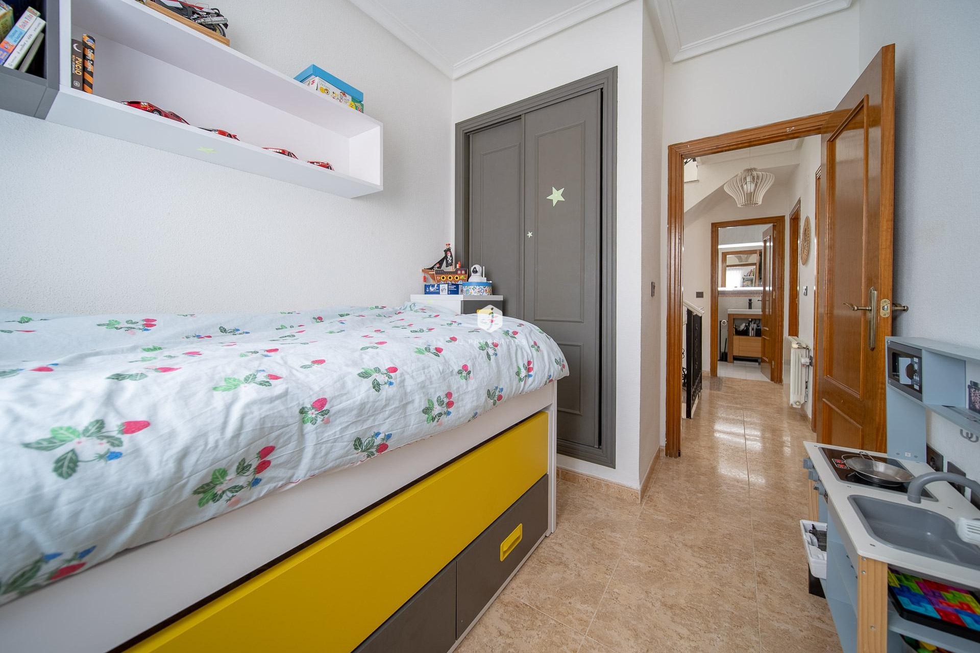 Resale - Chalet -
Orihuela Costa - PAU 26