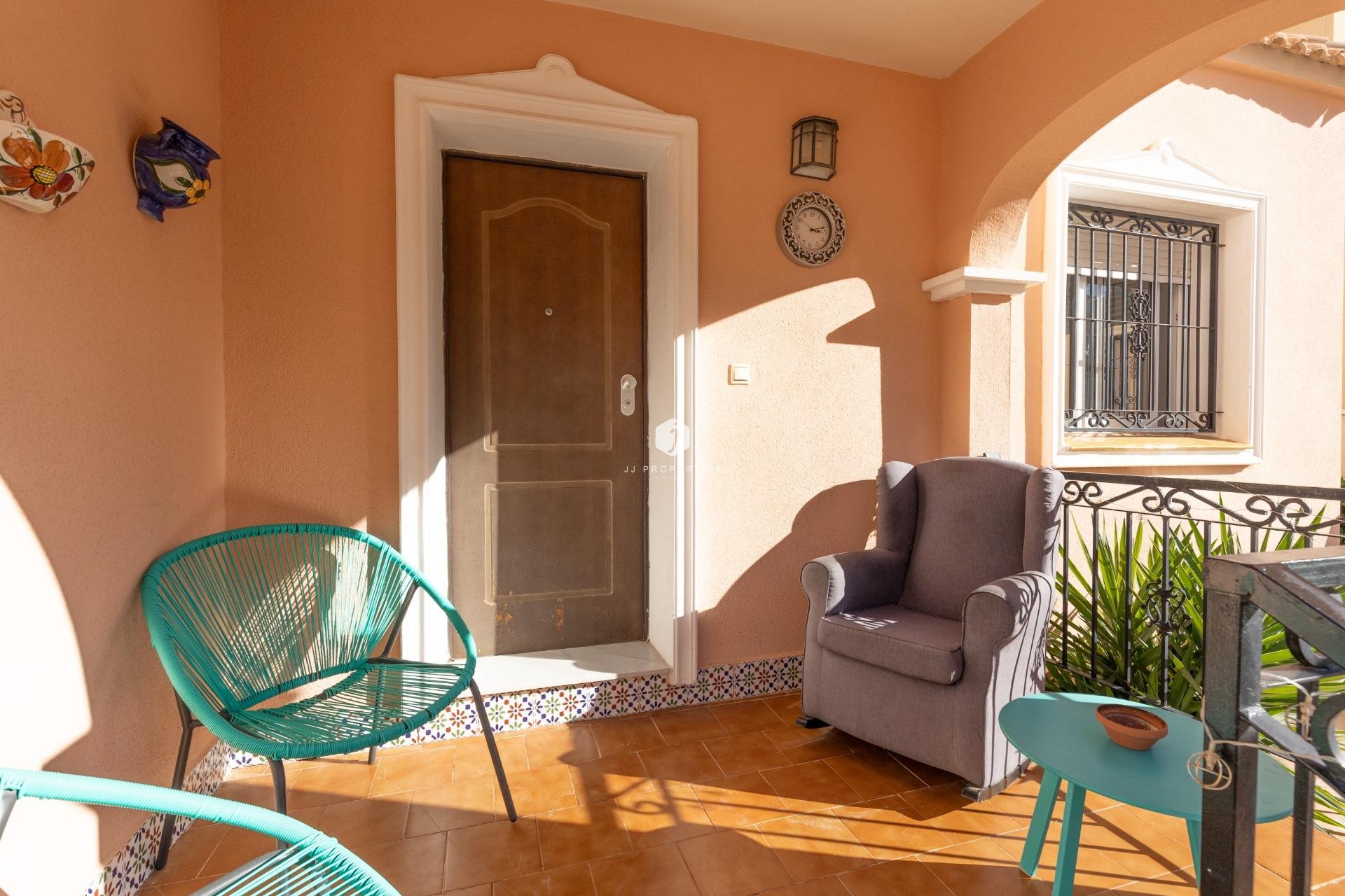 Resale - Chalet -
Orihuela Costa - PAU 8