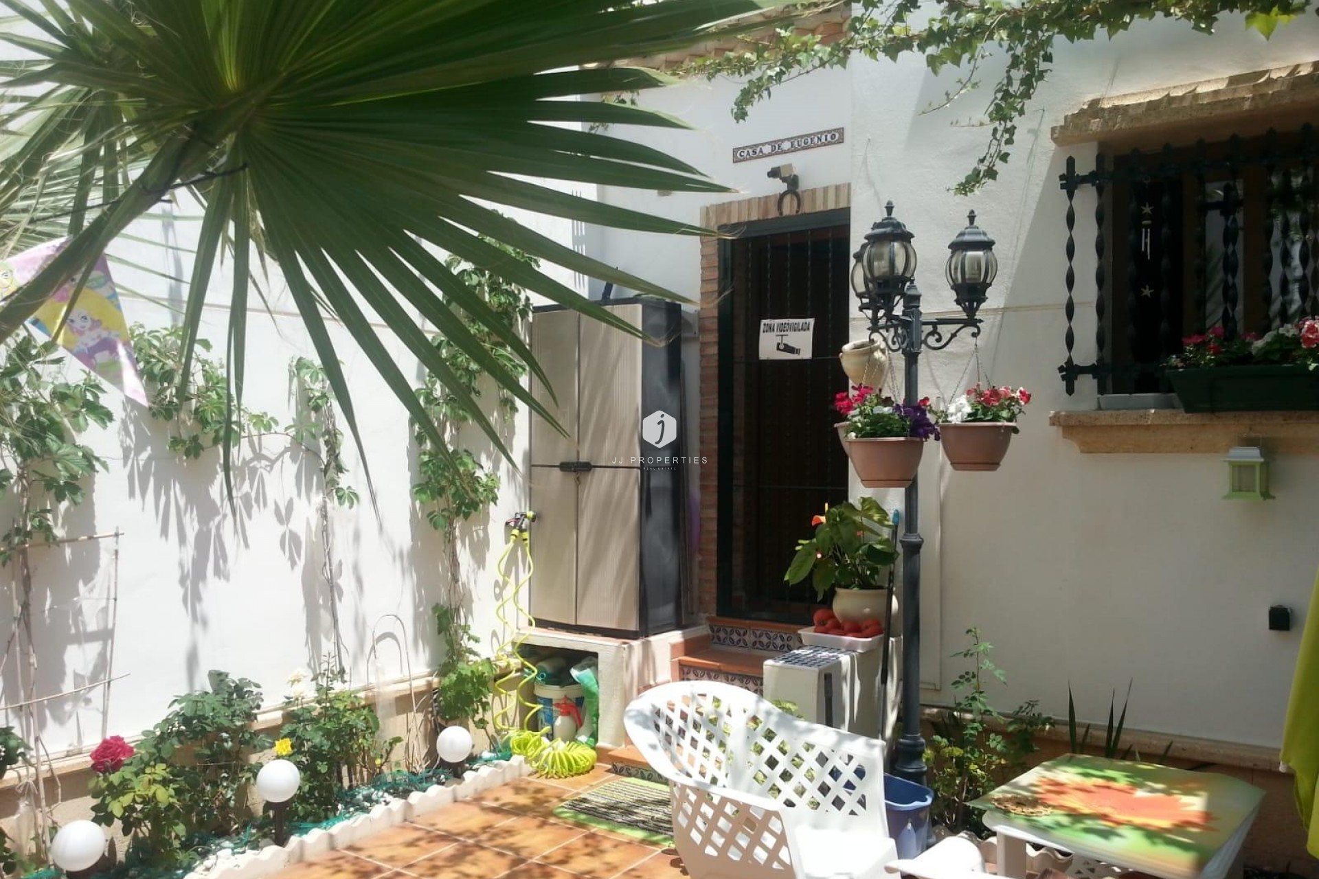 Resale - Chalet -
Orihuela Costa - PAU 8