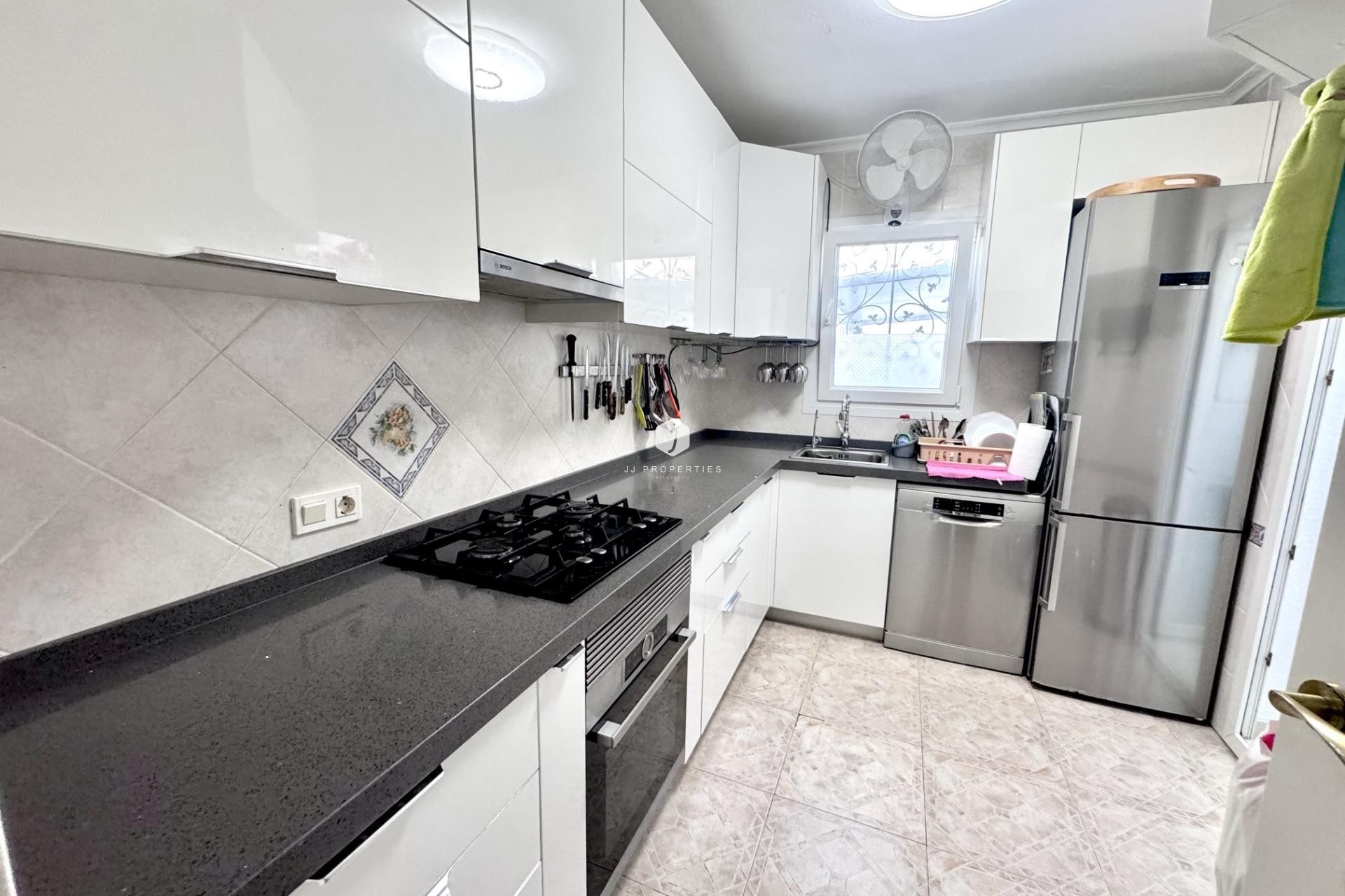 Resale - Chalet -
Orihuela Costa - Playa Flamenca