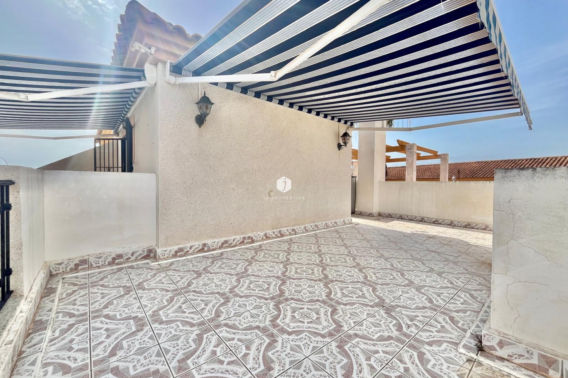 Resale - Chalet -
Orihuela Costa - Playa Flamenca