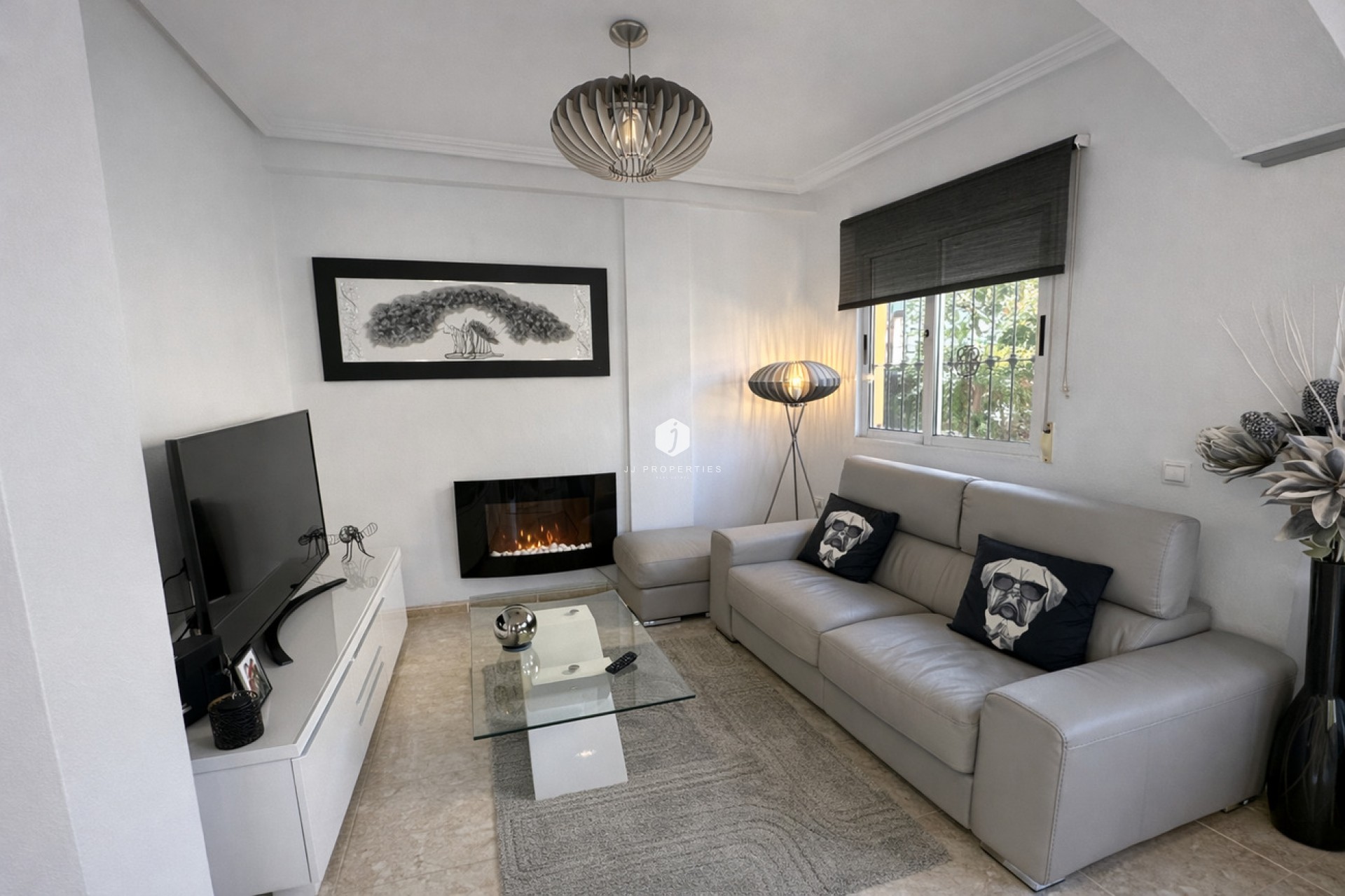 Resale - Chalet -
Orihuela Costa - Villa's San Jose IV