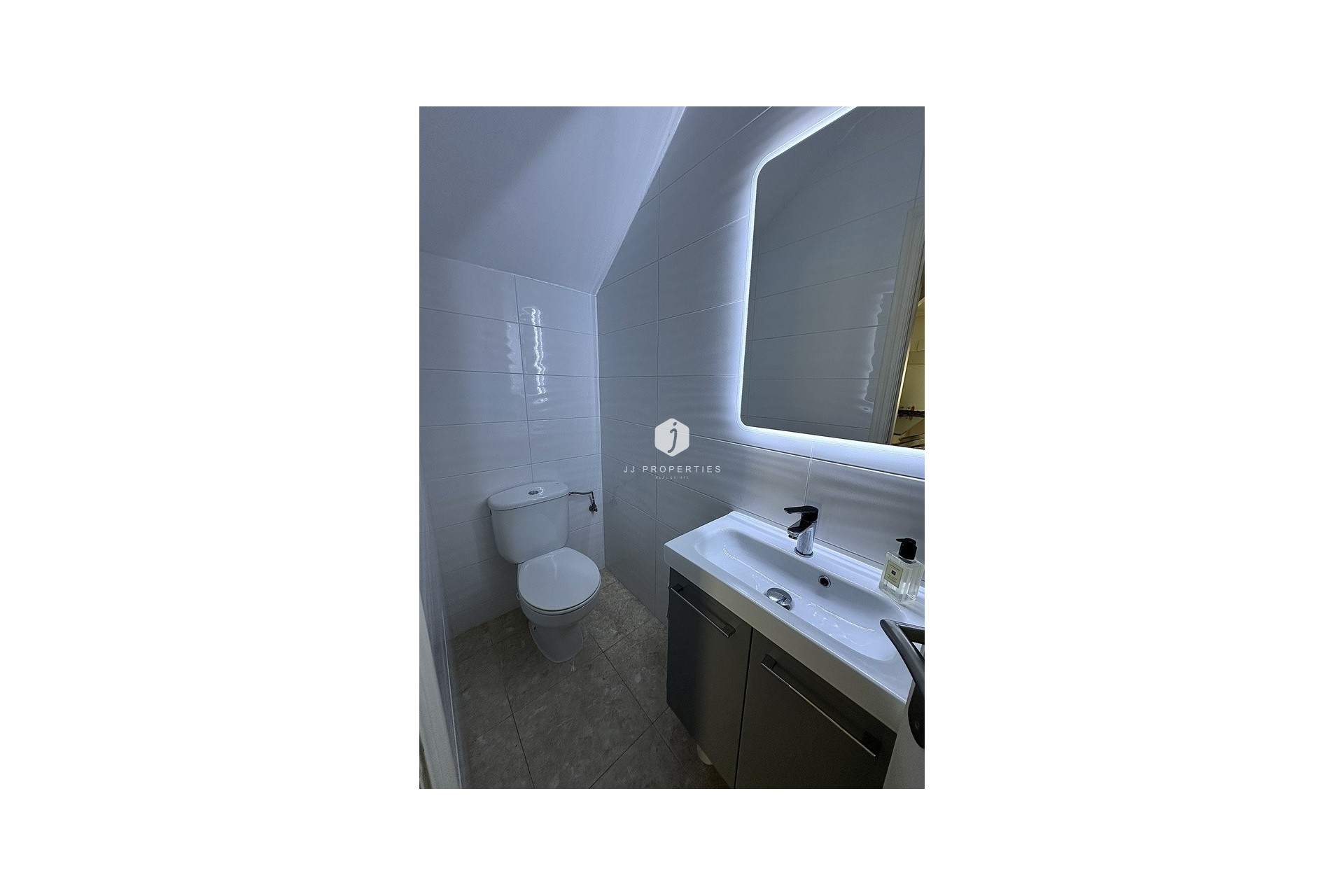 Resale - Chalet -
Orihuela Costa - Villa's San Jose IV