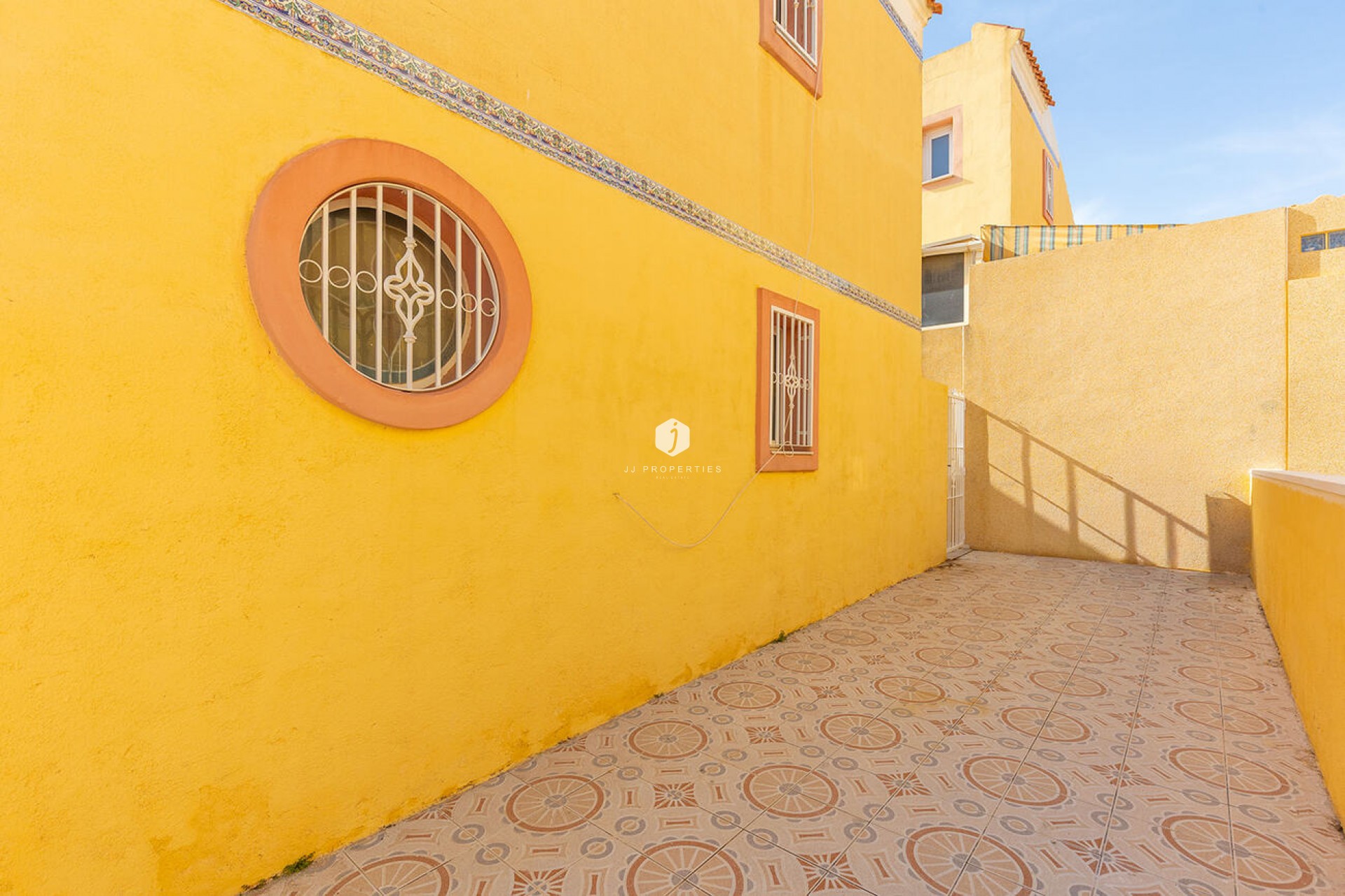 Resale - Chalet -
Orihuela Costa - Villamartín