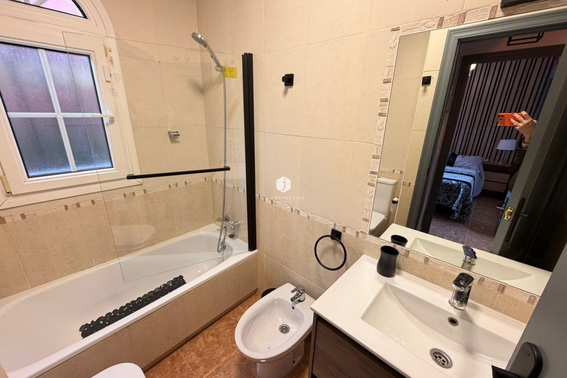 Resale - Chalet -
Orihuela Costa - Villamartín