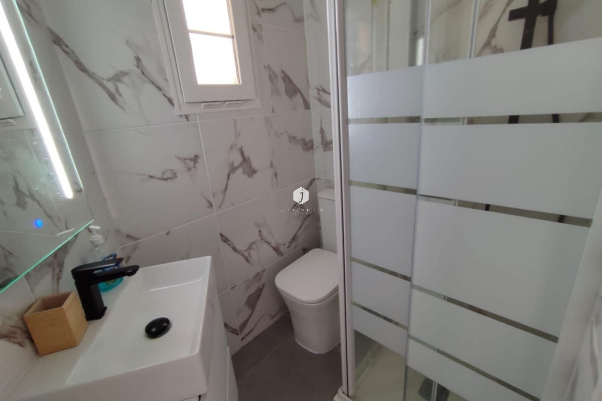 Resale - Chalet -
Playa Flamenca - Costa Blanca