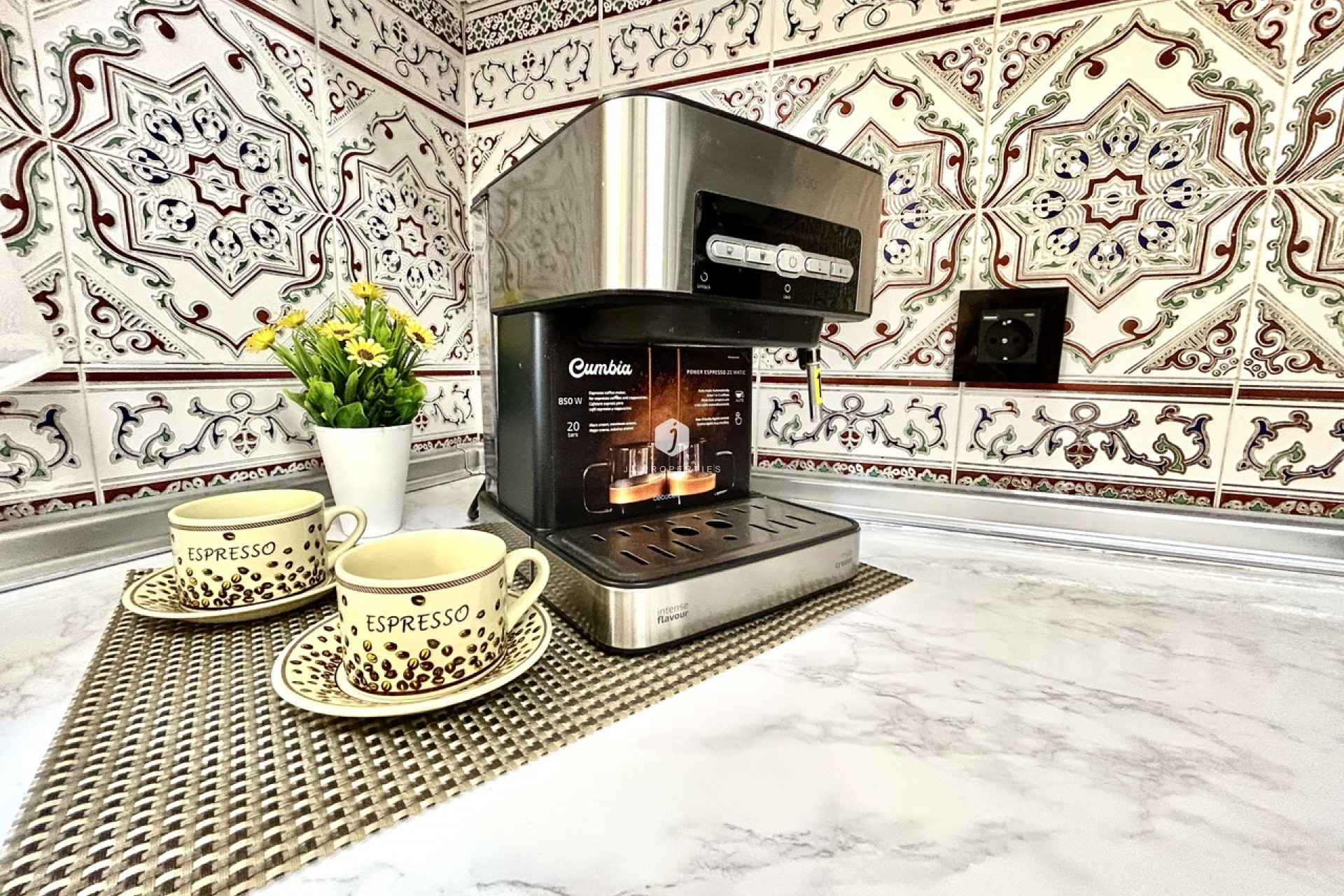 Resale - Chalet -
Playa Flamenca - Costa Blanca