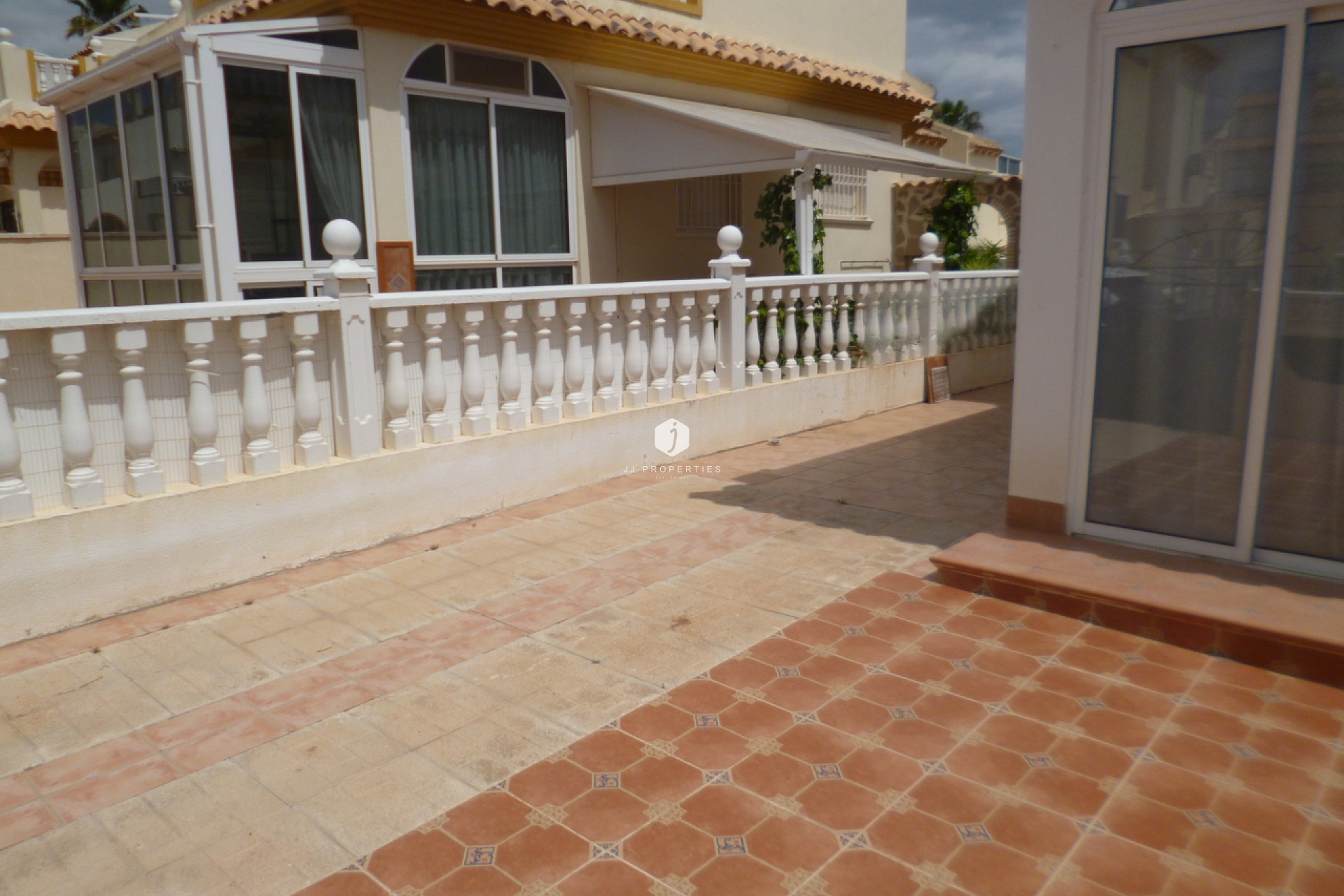 Resale - Chalet -
Playa Flamenca - Costa Blanca