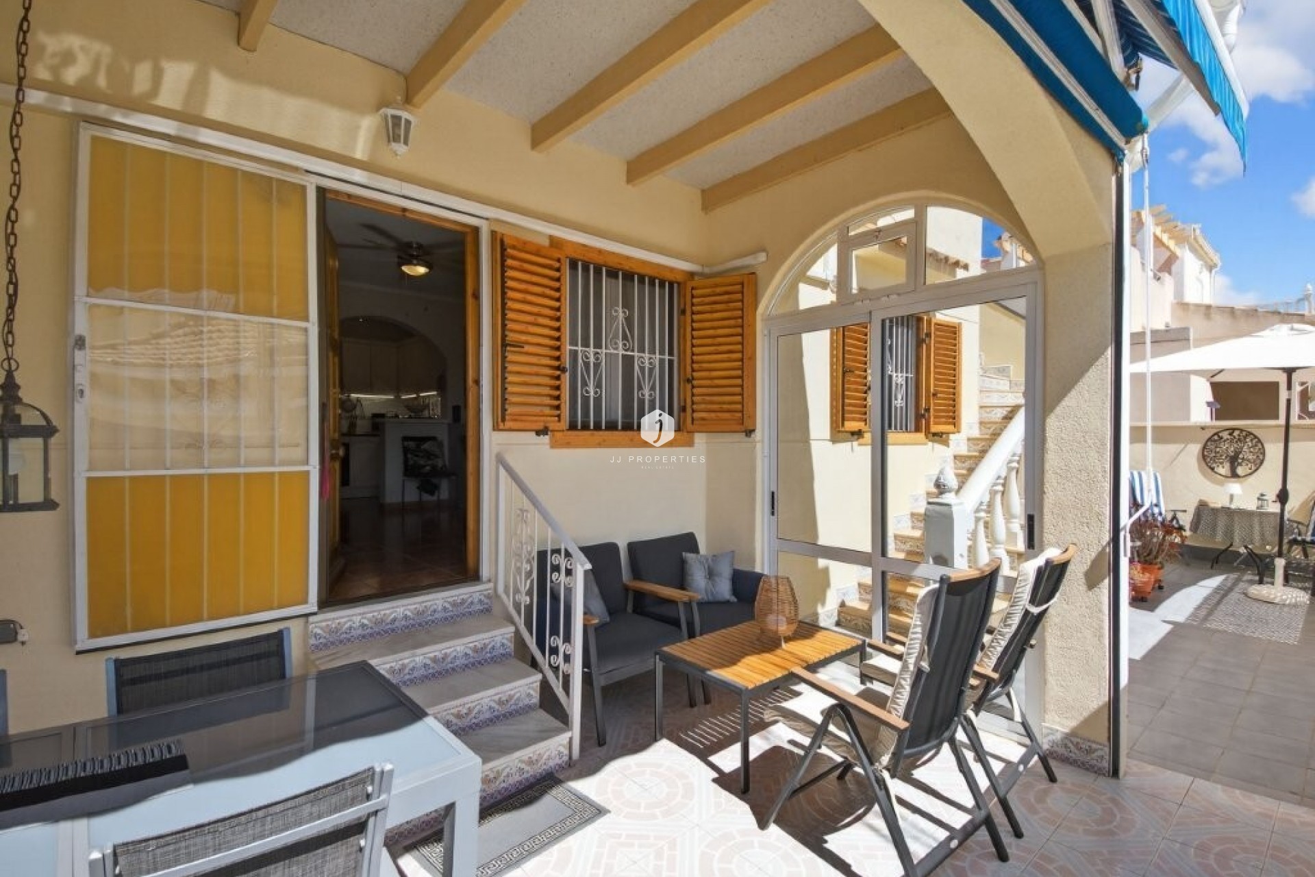 Resale - Chalet -
Playa Flamenca - Serena III