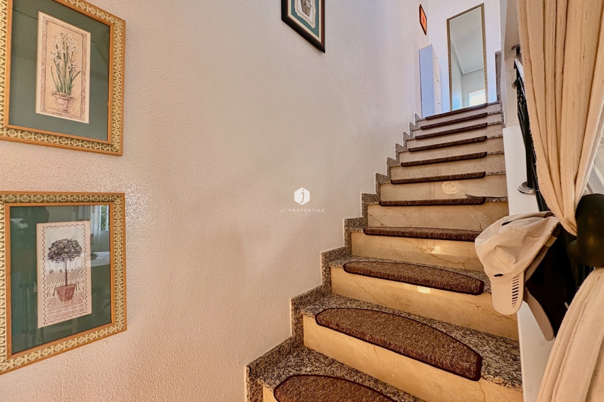 Resale - Chalet -
Rojales - Inland