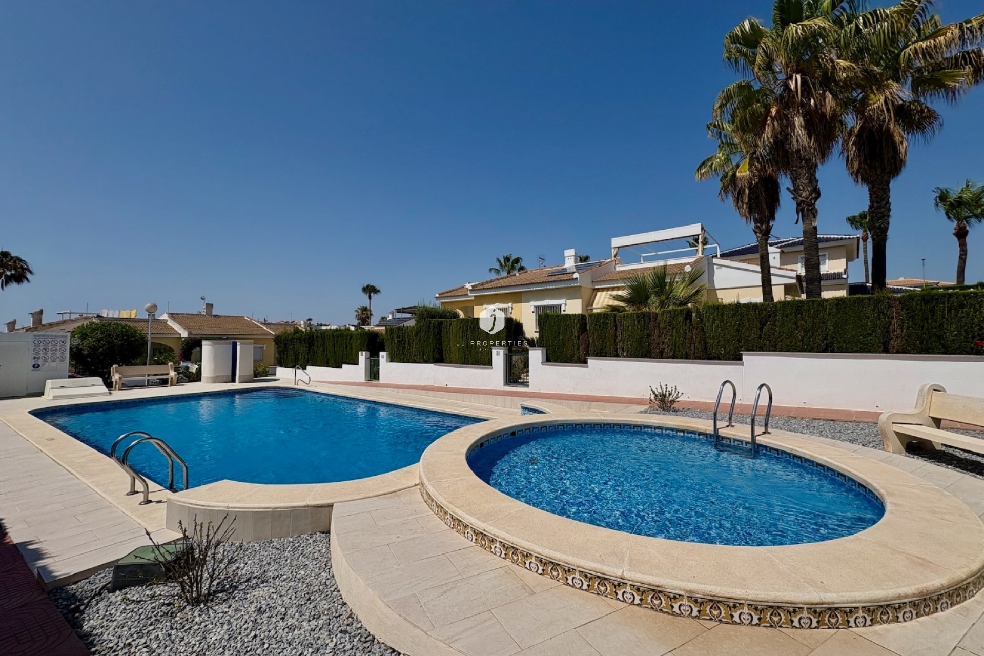 Resale - Chalet -
Rojales - Inland