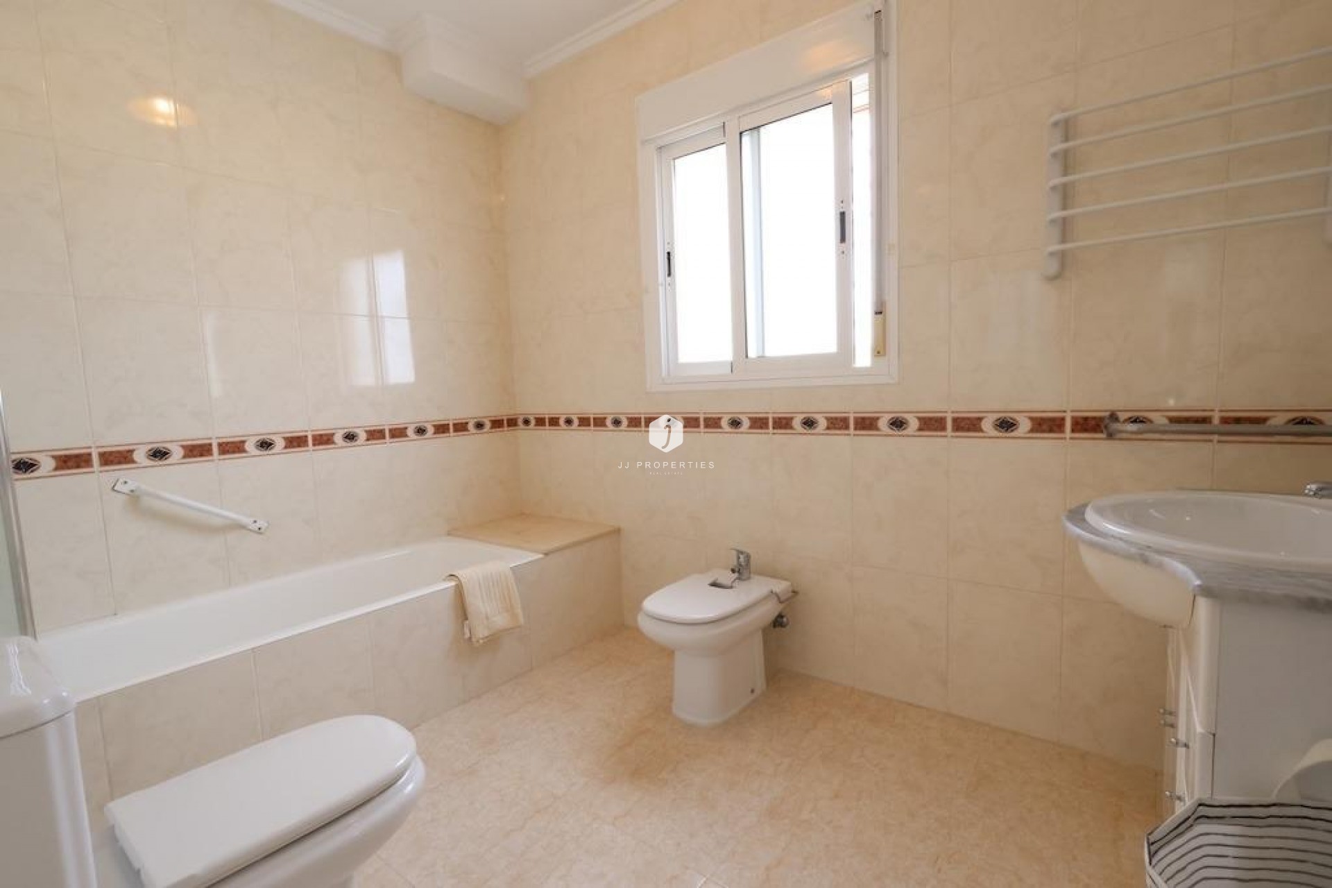 Resale - Chalet -
Rojales - Inland