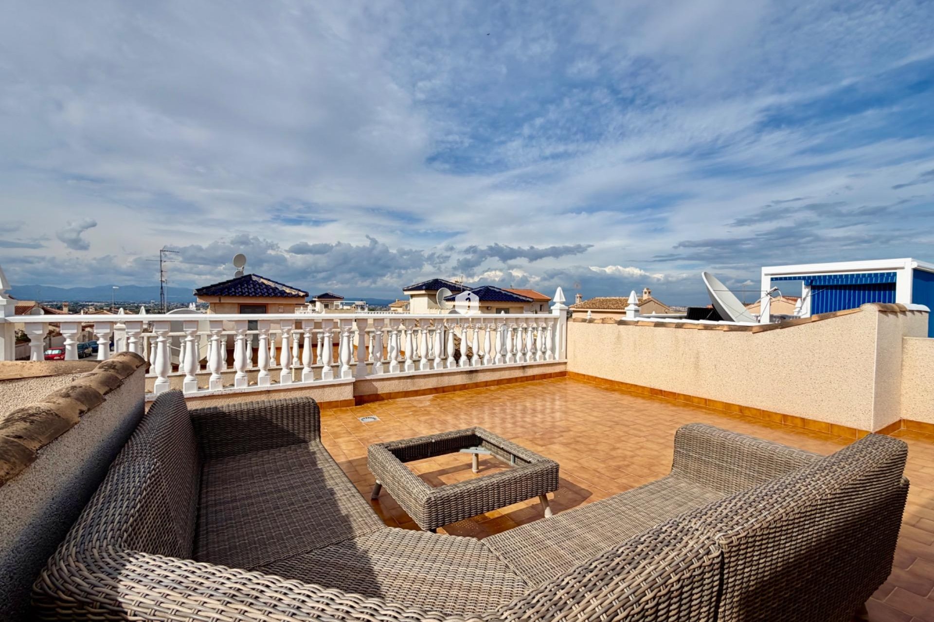 Resale - Chalet -
Rojales - Pueblo