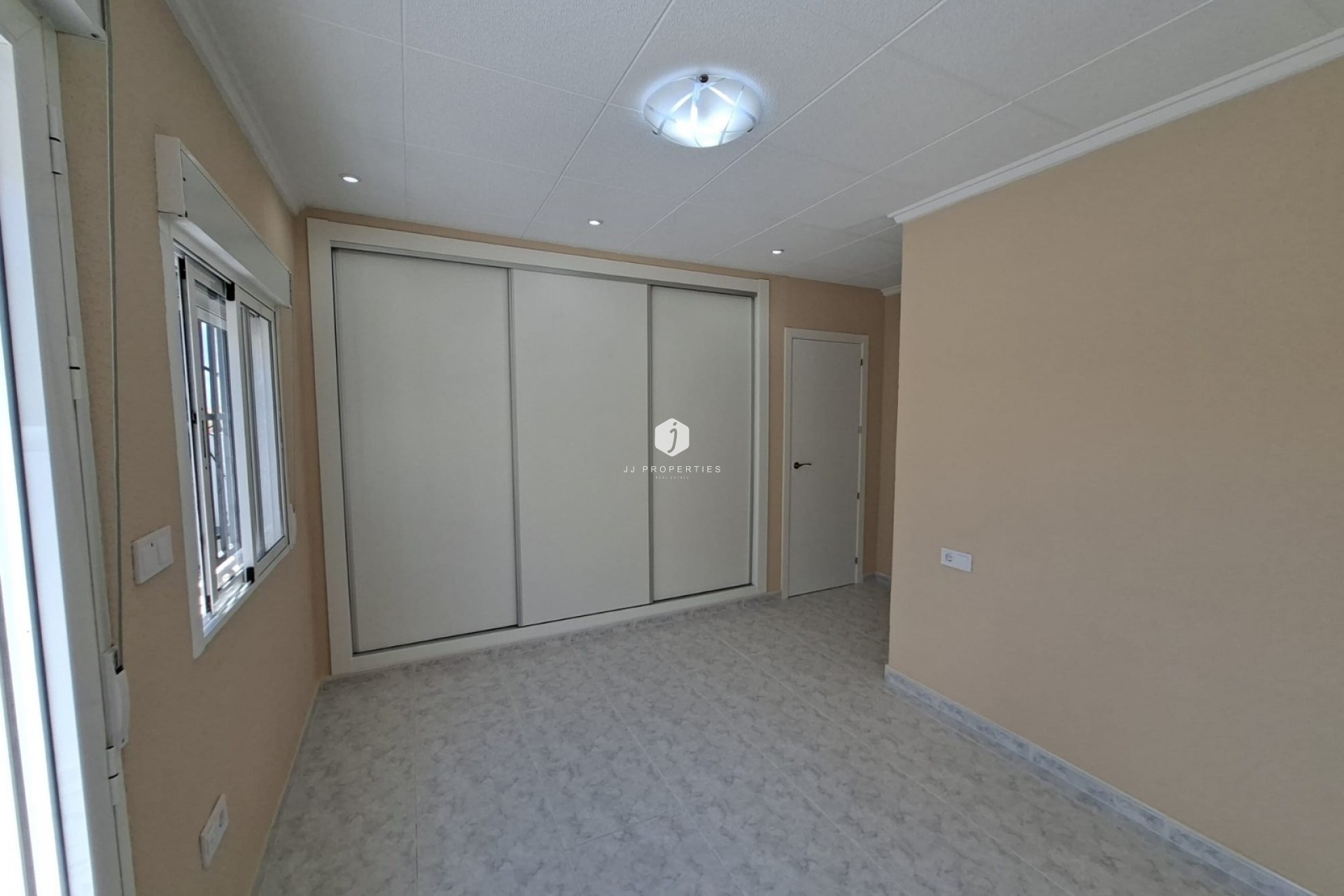 Resale - Chalet -
San Fulgencio - Costa Blanca