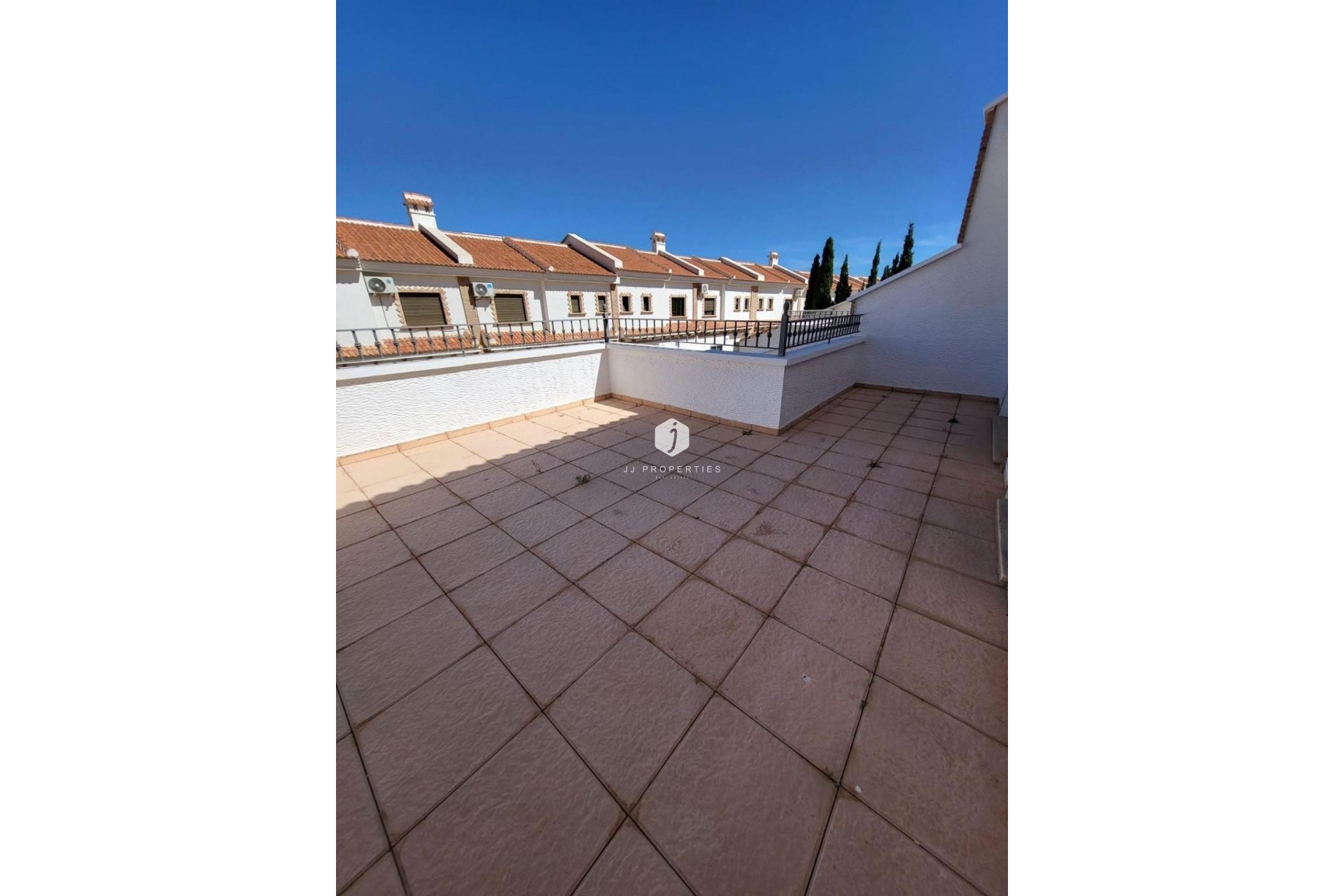 Resale - Chalet -
San Miguel de Salinas - Ciudad De Las Comunicaciones