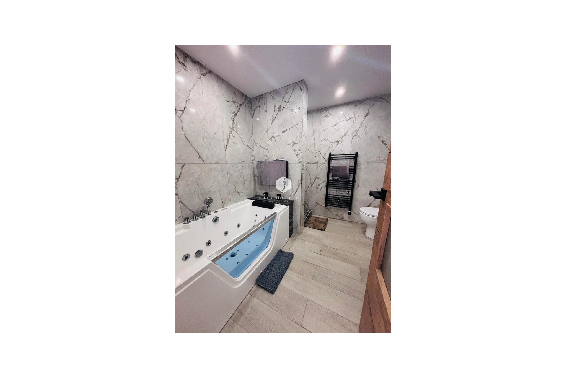 Resale - Chalet -
San Miguel de Salinas - Inland