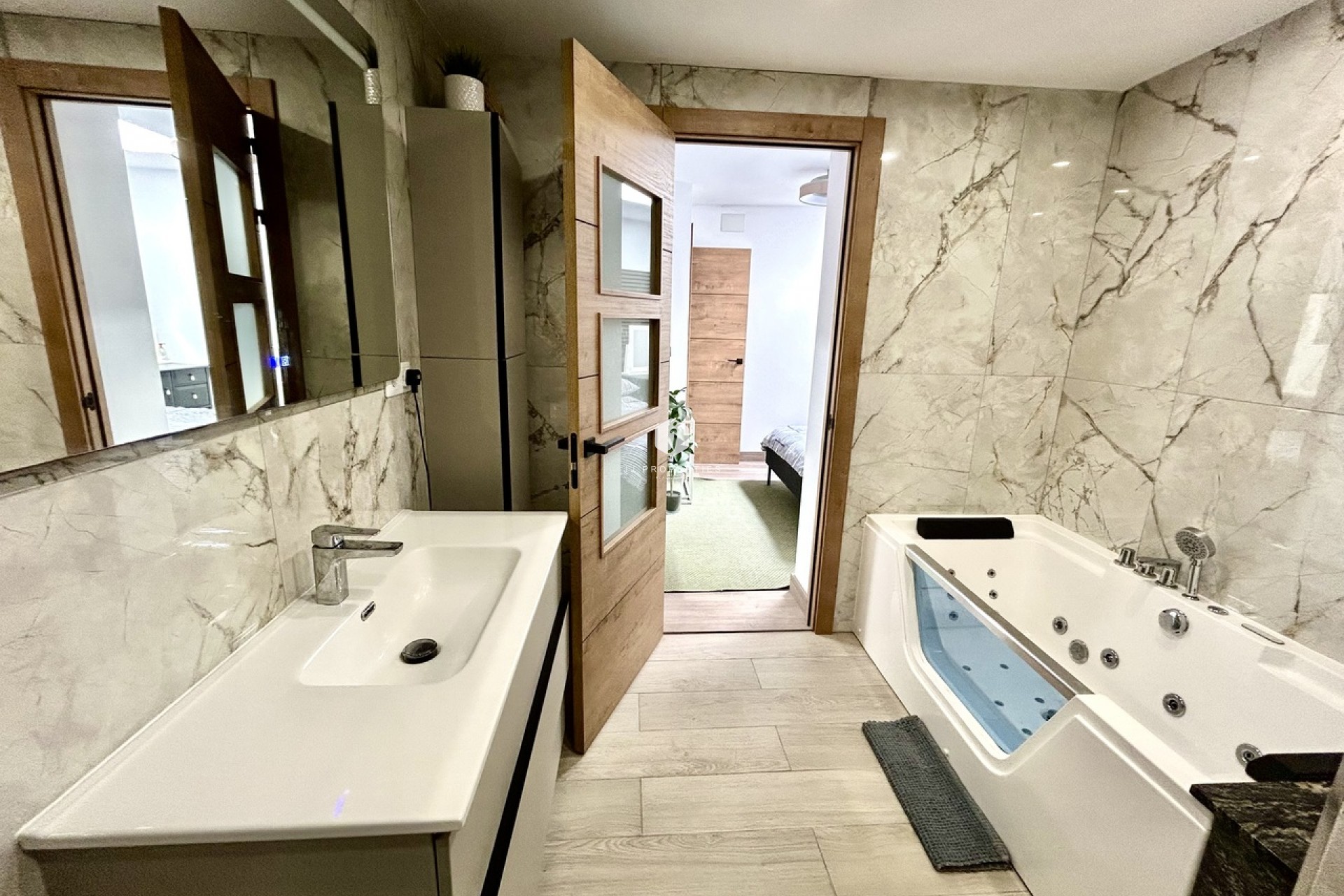 Resale - Chalet -
San Miguel de Salinas - Inland
