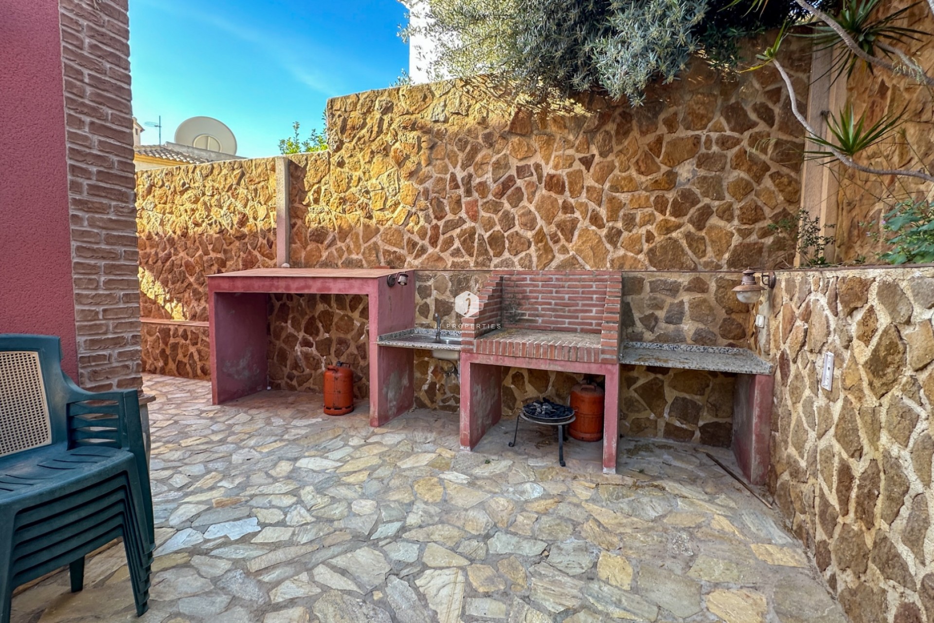 Resale - Chalet -
San Miguel de Salinas - Inland