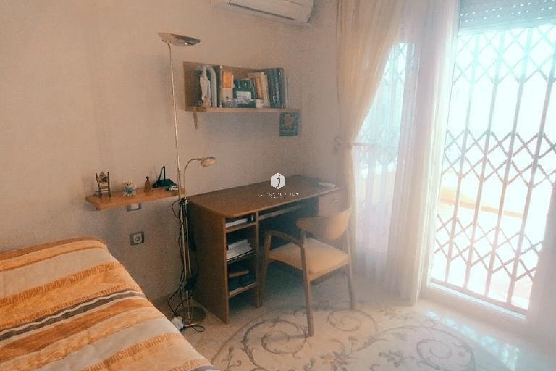 Resale - Chalet -
Torrevieja - AGUAS NUEVAS 25