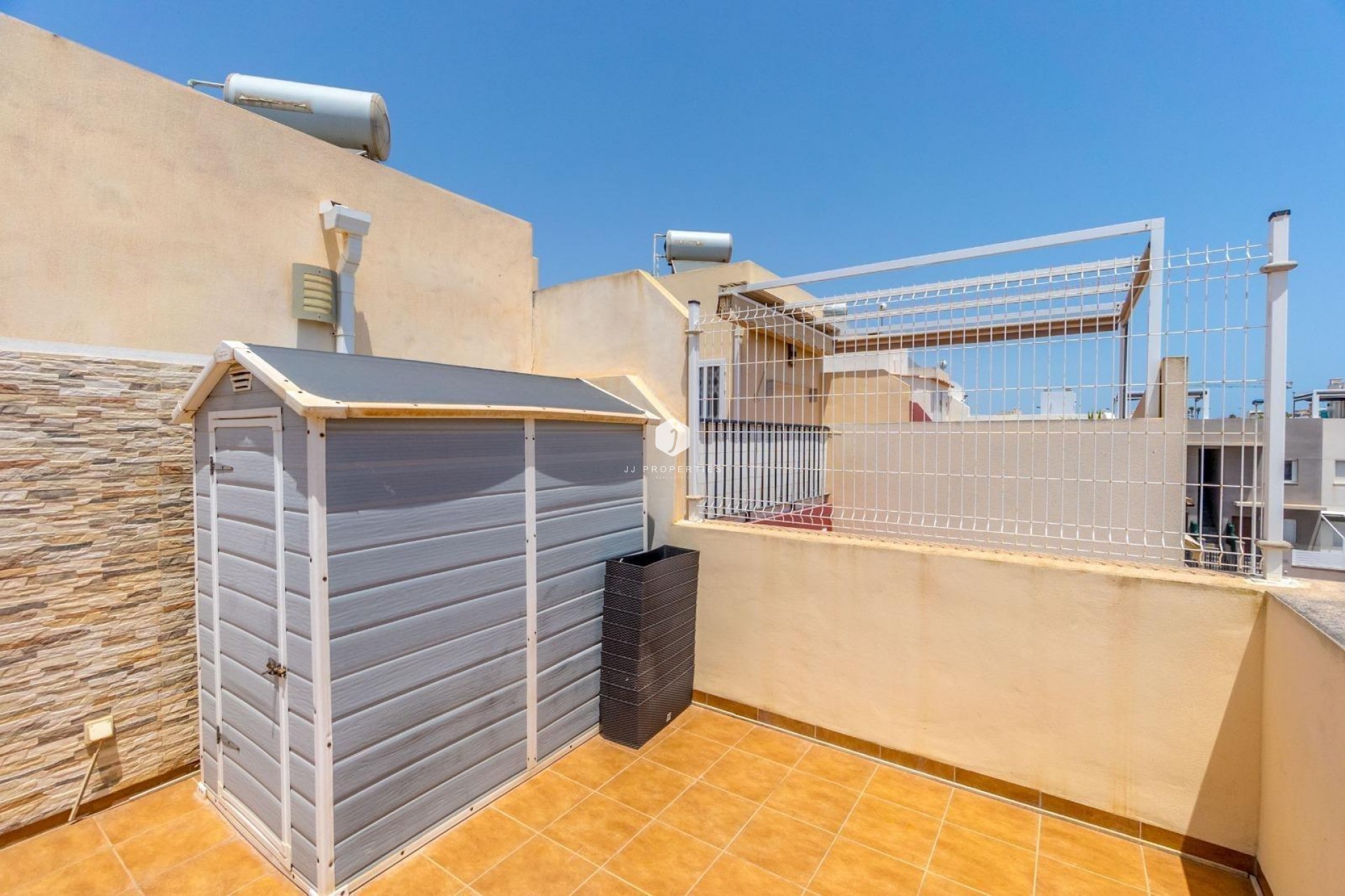 Resale - Chalet -
Torrevieja - aguas nuevas