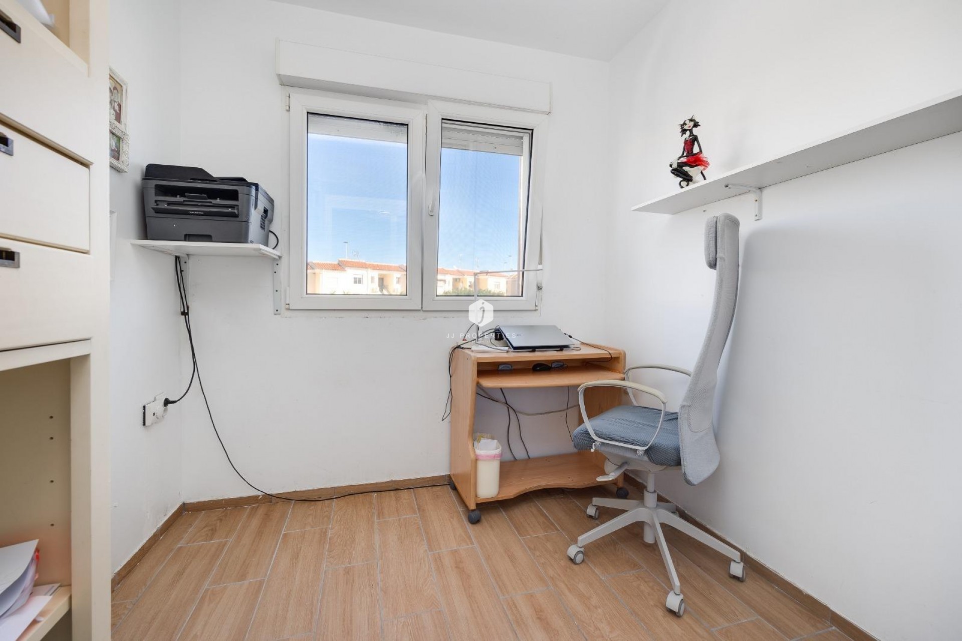 Resale - Chalet -
Torrevieja - aguas nuevas