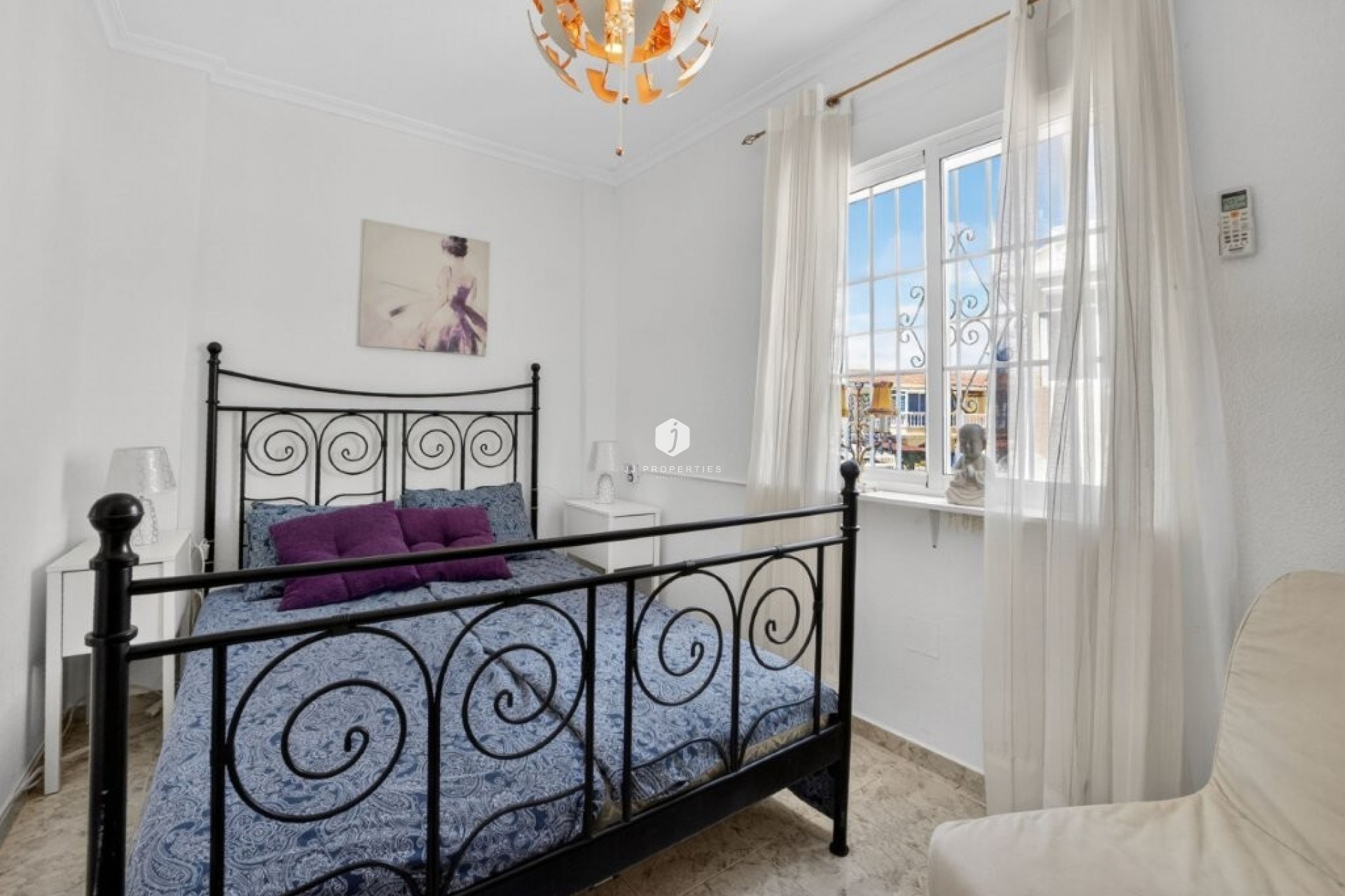 Resale - Chalet -
Torrevieja - aguas nuevas