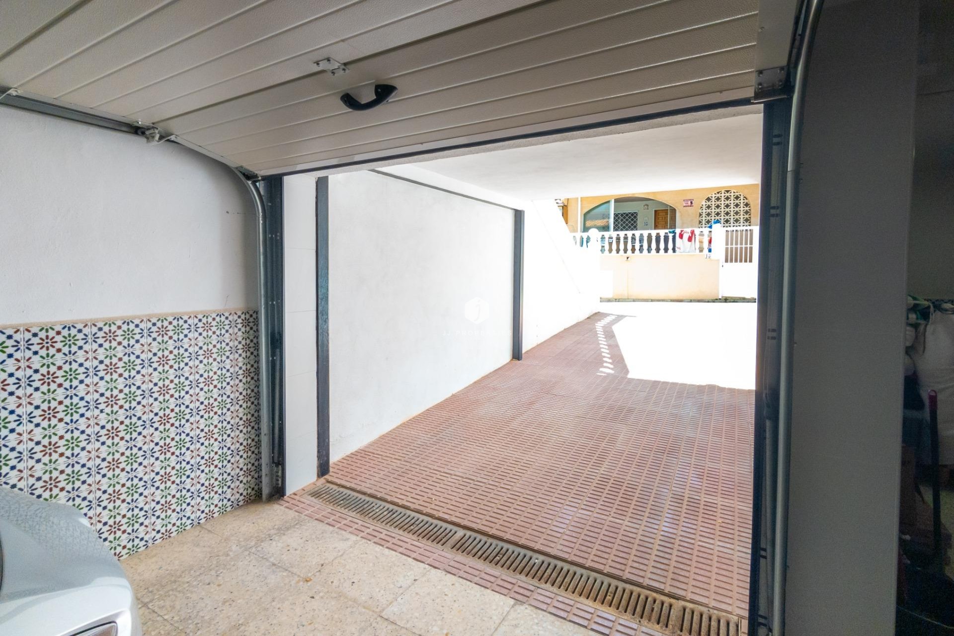 Resale - Chalet -
Torrevieja - Cabo cervera