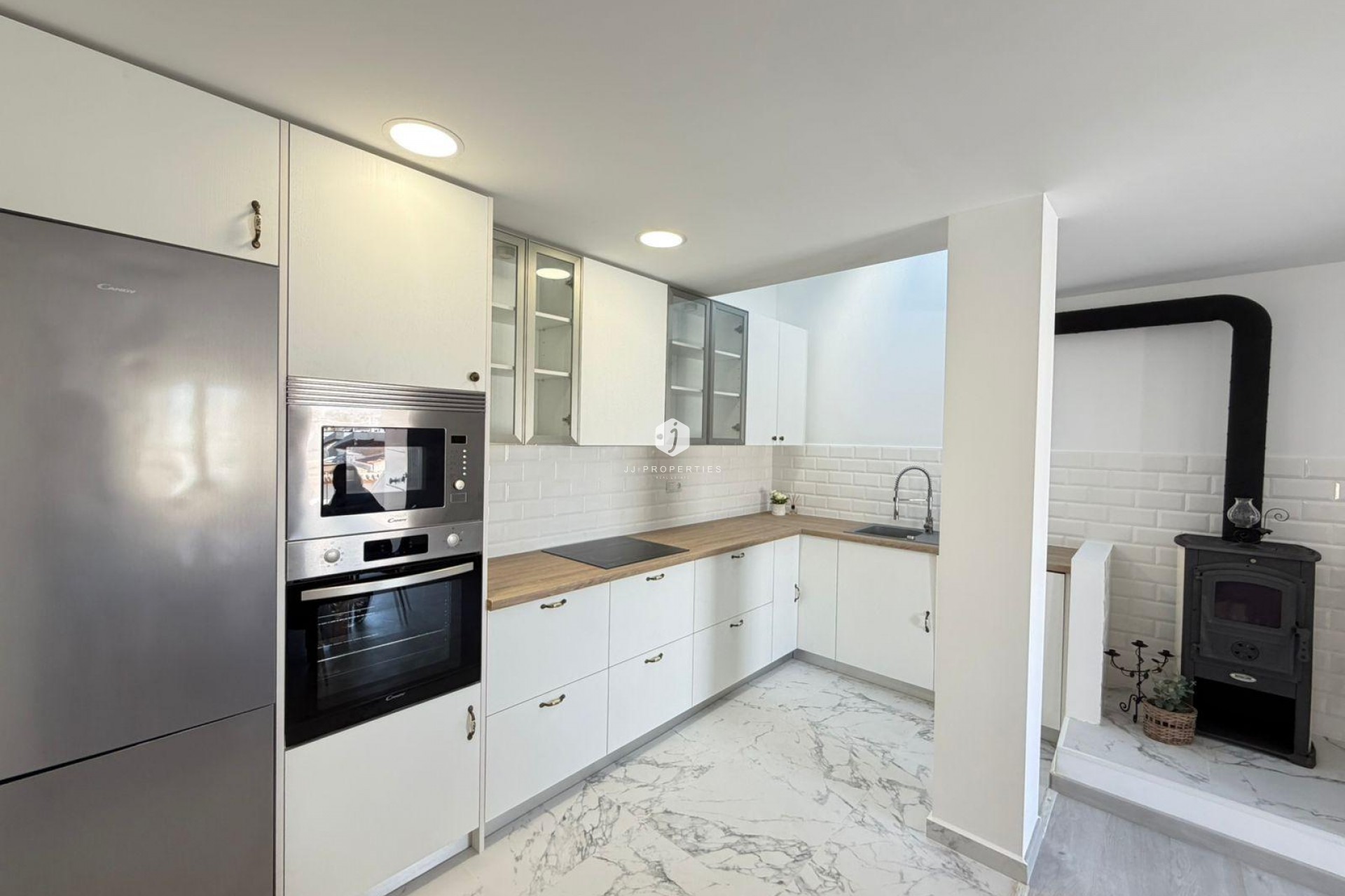 Resale - Chalet -
Torrevieja - Cabo cervera