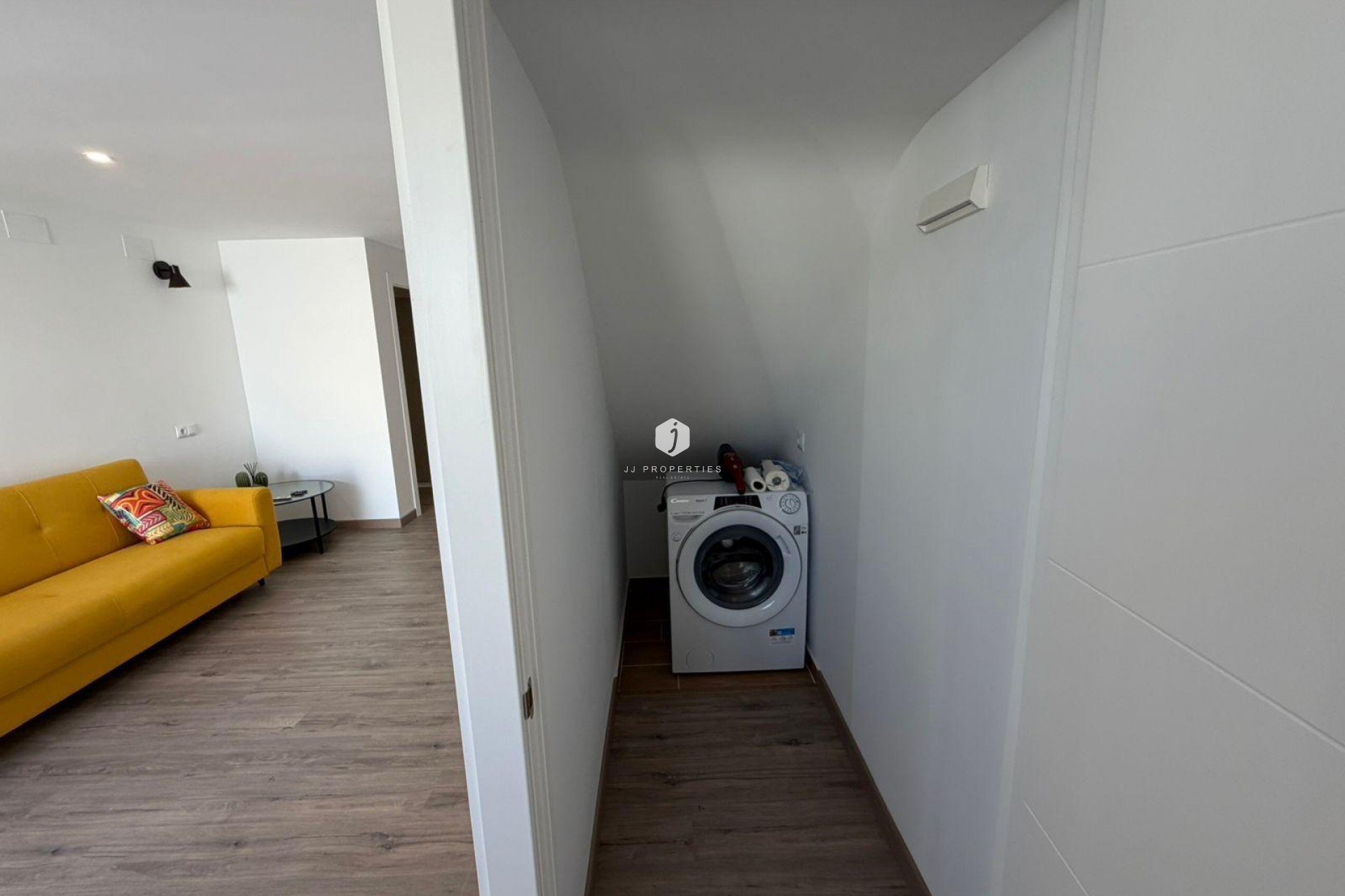 Resale - Chalet -
Torrevieja - Cabo cervera