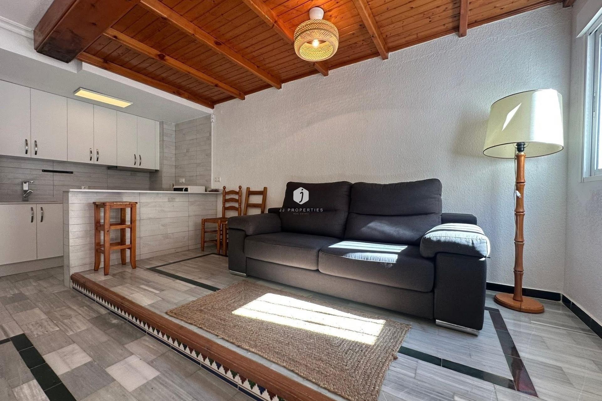 Resale - Chalet -
Torrevieja - Cabo cervera