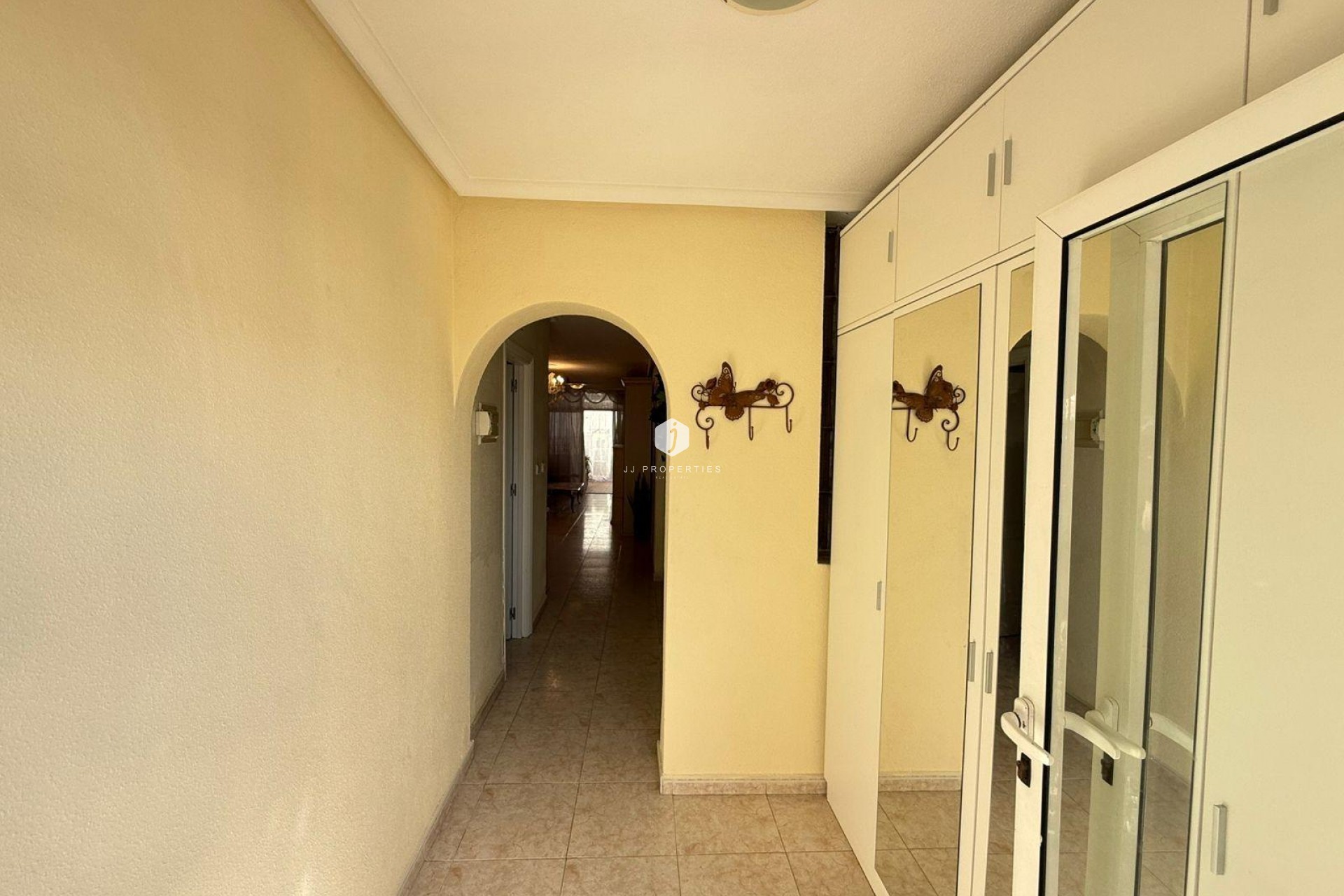 Resale - Chalet -
Torrevieja - Calas blanca