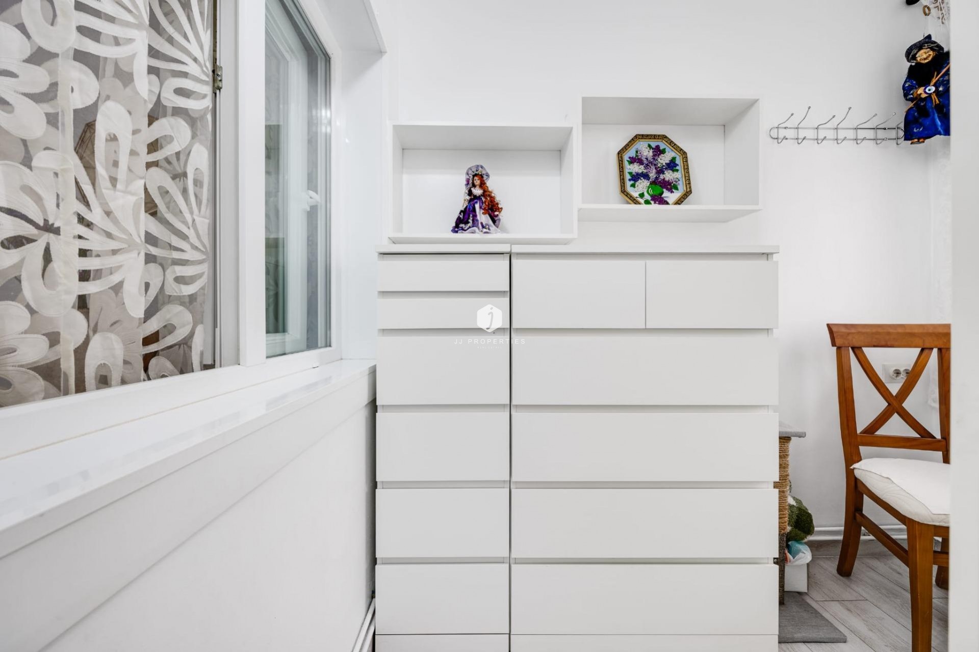 Resale - Chalet -
Torrevieja - Calas blanca