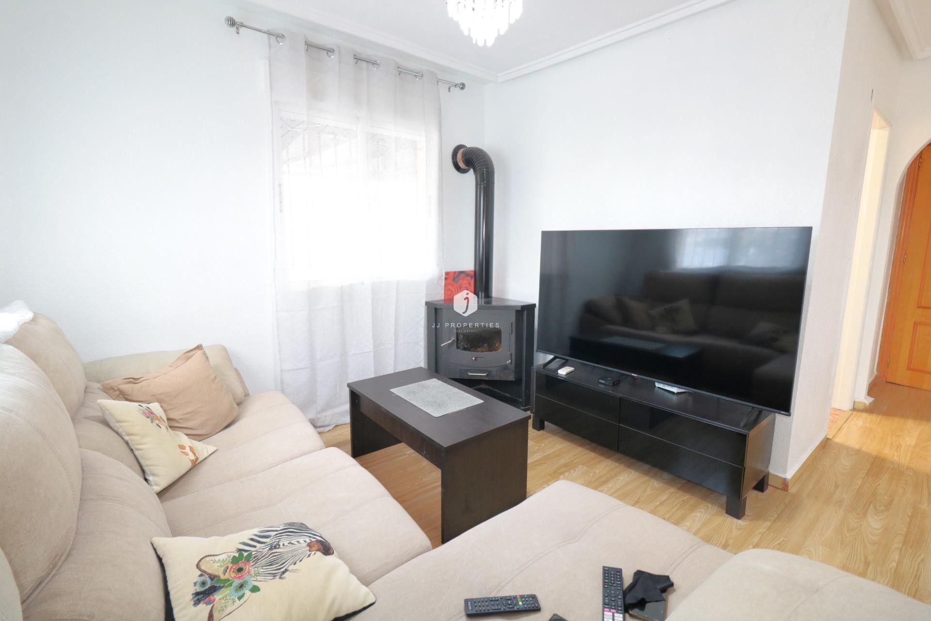 Resale - Chalet -
Torrevieja - Carrefour