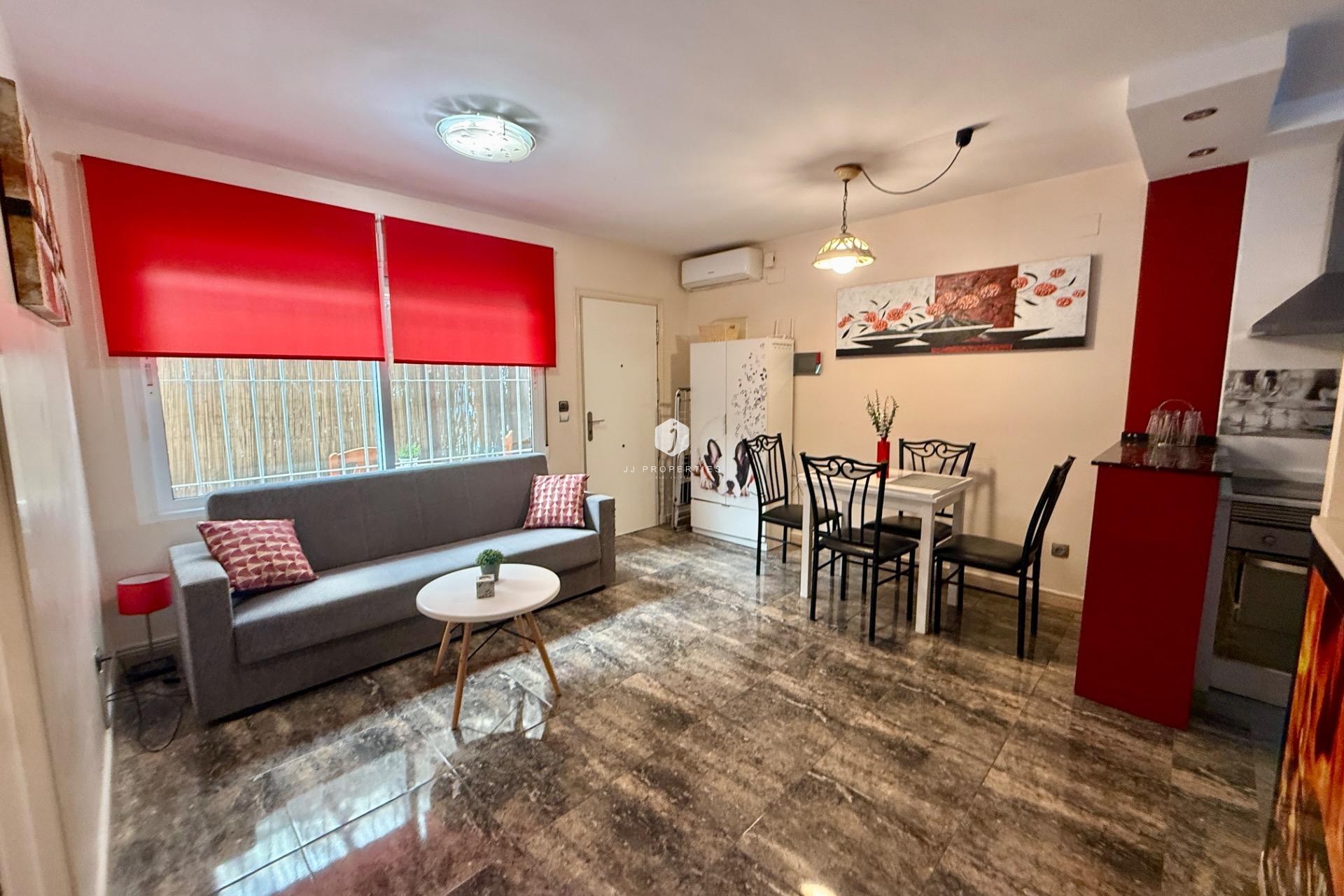 Resale - Chalet -
Torrevieja - Carrefour